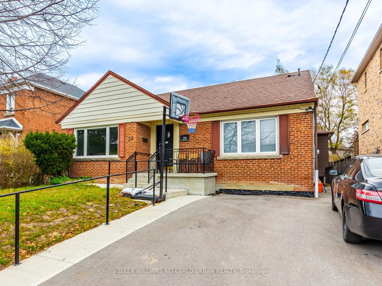 29 Brookview Drive Unit Bsmt Unit 2, Lawrence Park / Bedford Park, ON M6A 2K4 - Photo 1