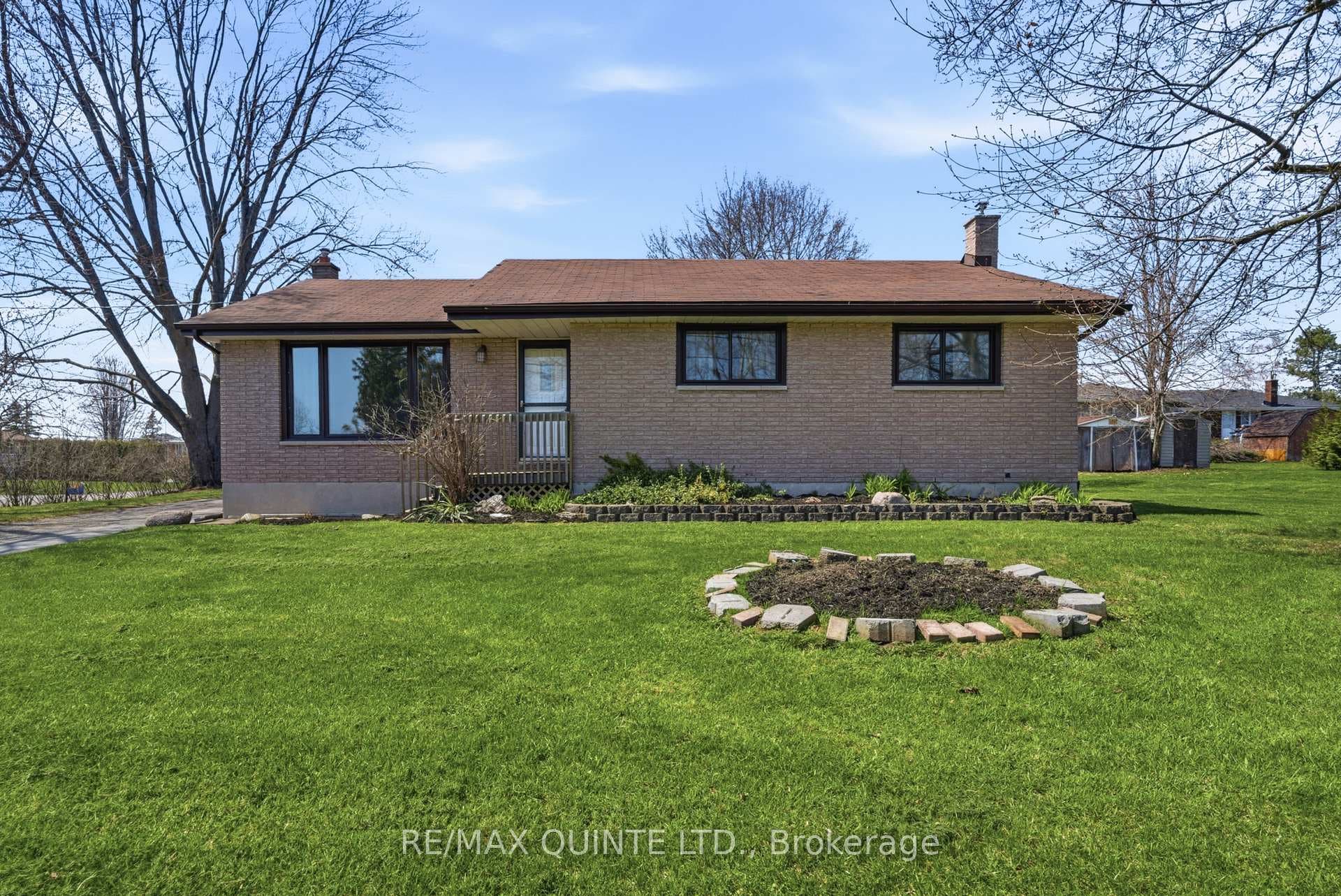 21 Rockhill Court, Quinte West, ON K8R 1G2 - Photo 1
