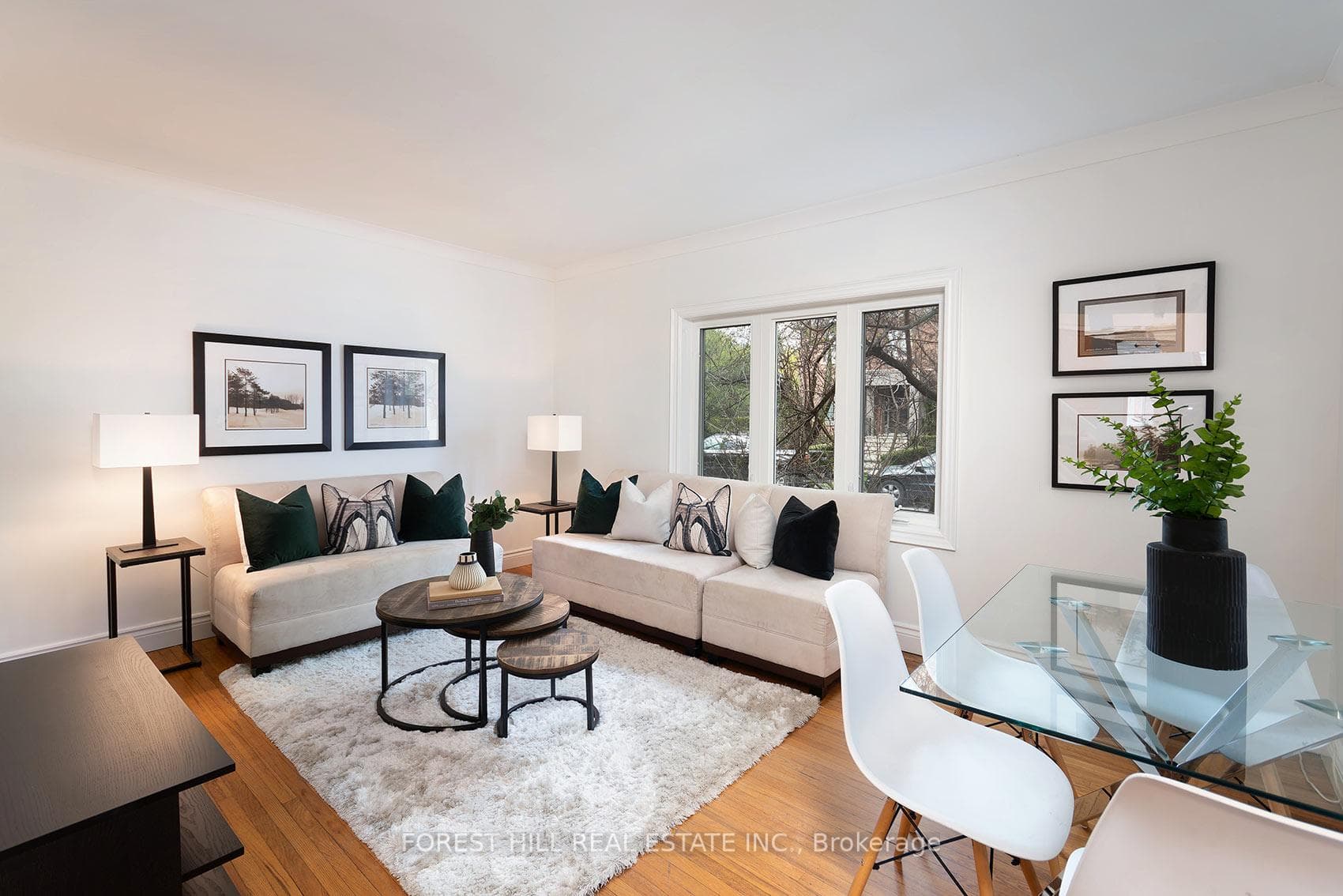 7 Cleveland Street, Leaside / Davisville, ON M4S 2V9 - Photo 1