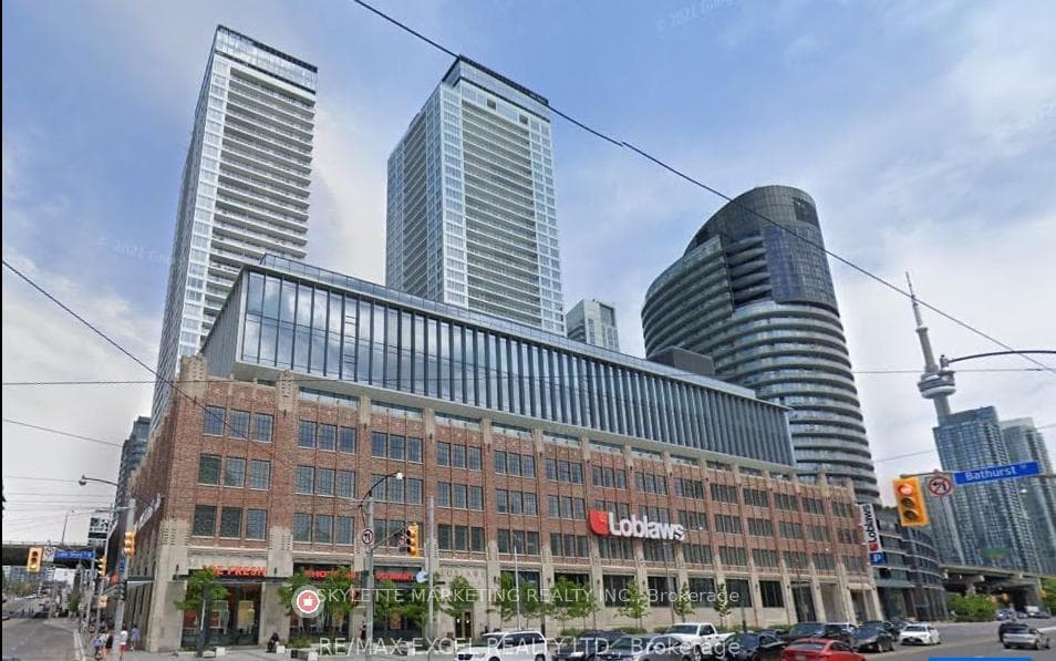 17 Bathurst Street Unit 1512, Downtown Toronto / Waterfront, ON M5V 0N1 - Photo 1