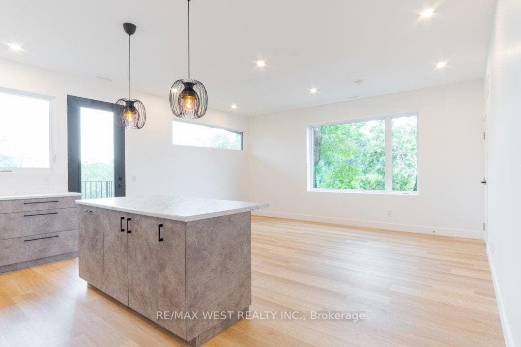 63 Lonborough Avenue, York / Weston, ON M6M 1X2 - Photo 1