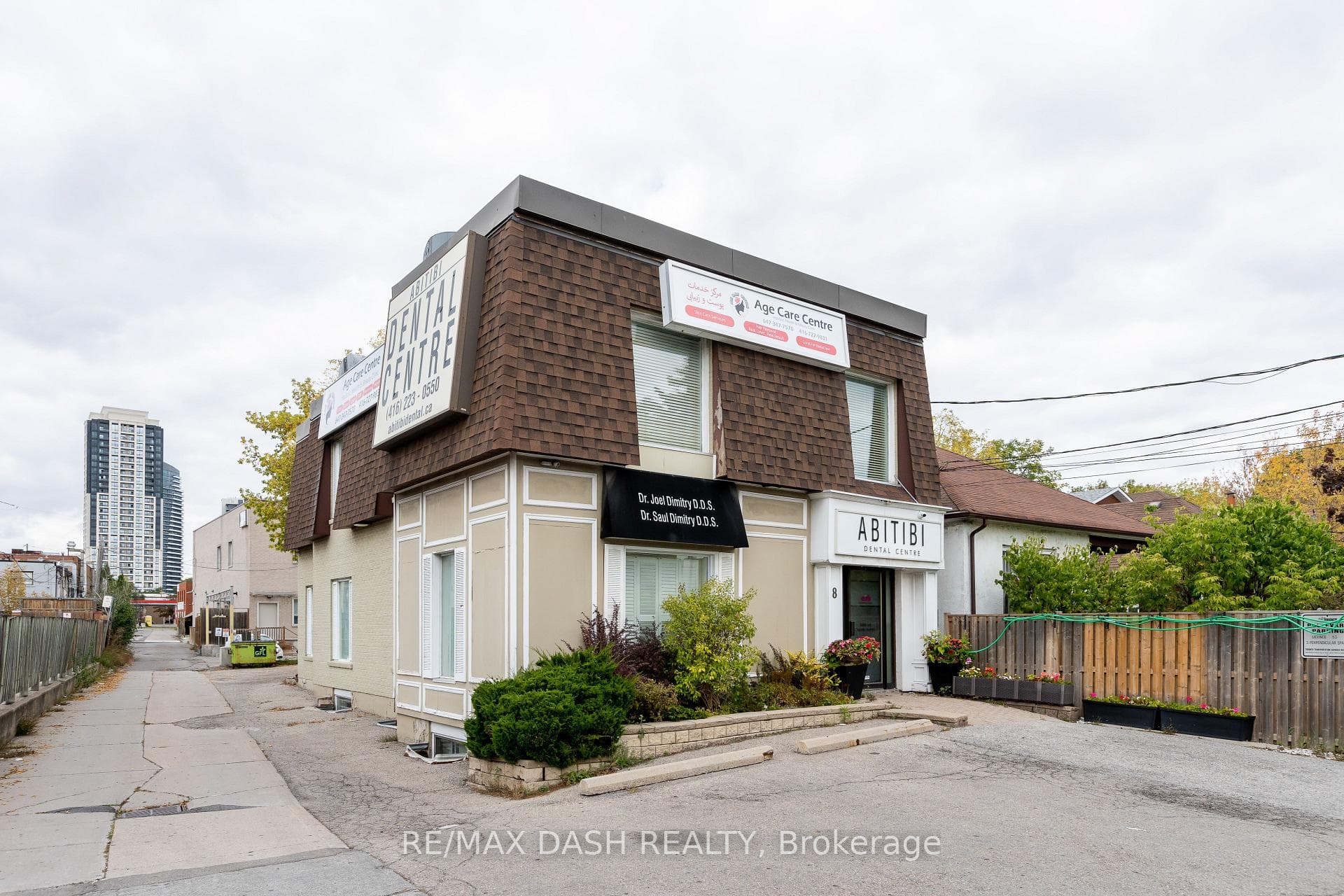 8 Abitibi Avenue, Willowdale / Newtonbrook, ON M2M 2V1 - Photo 1