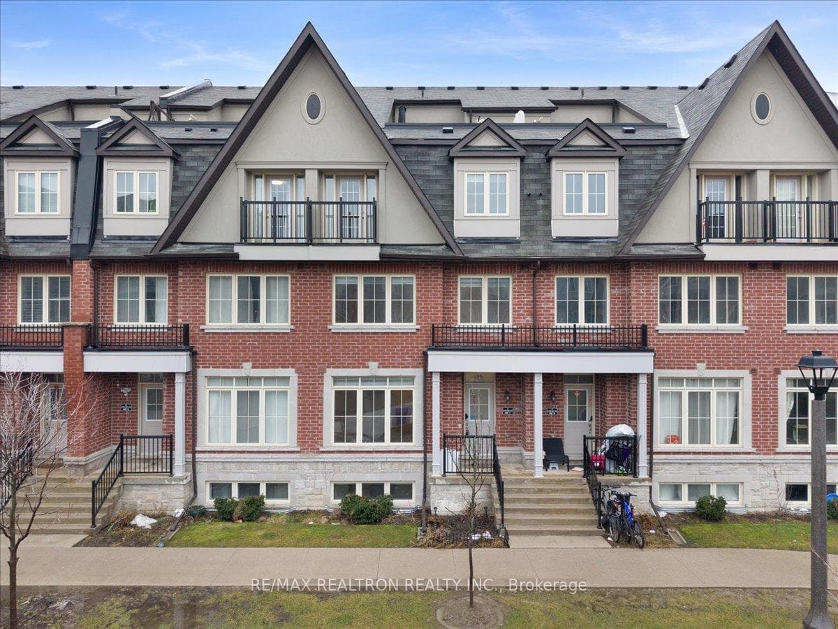 8 Eaton Park Lane Unit 17, Scarborough Village / Eglinton East, ON M1W 0A5 - Photo 1