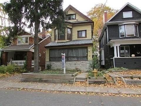 96 Wheeler Avenue Unit 1, The Beaches / Upper Beaches, ON M4L 3V2 - Photo 1