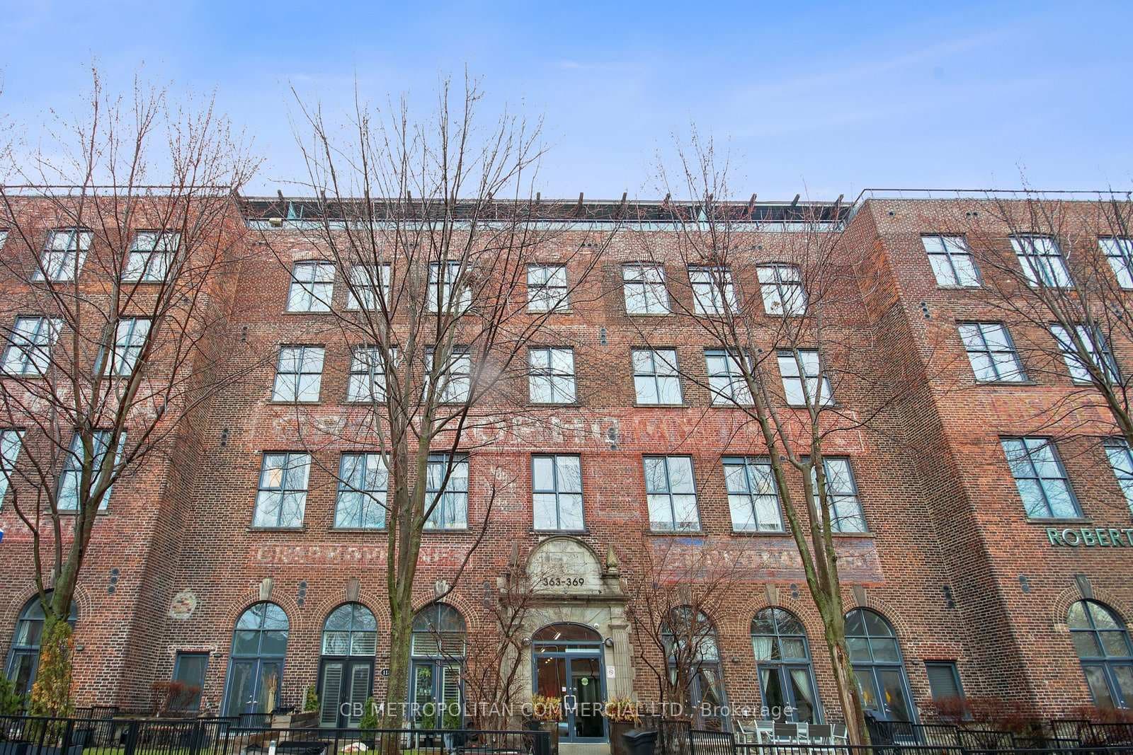 363 Sorauren Avenue Unit 405, High Park / Junction / Roncesvalles, ON M6R 3C2 - Photo 1