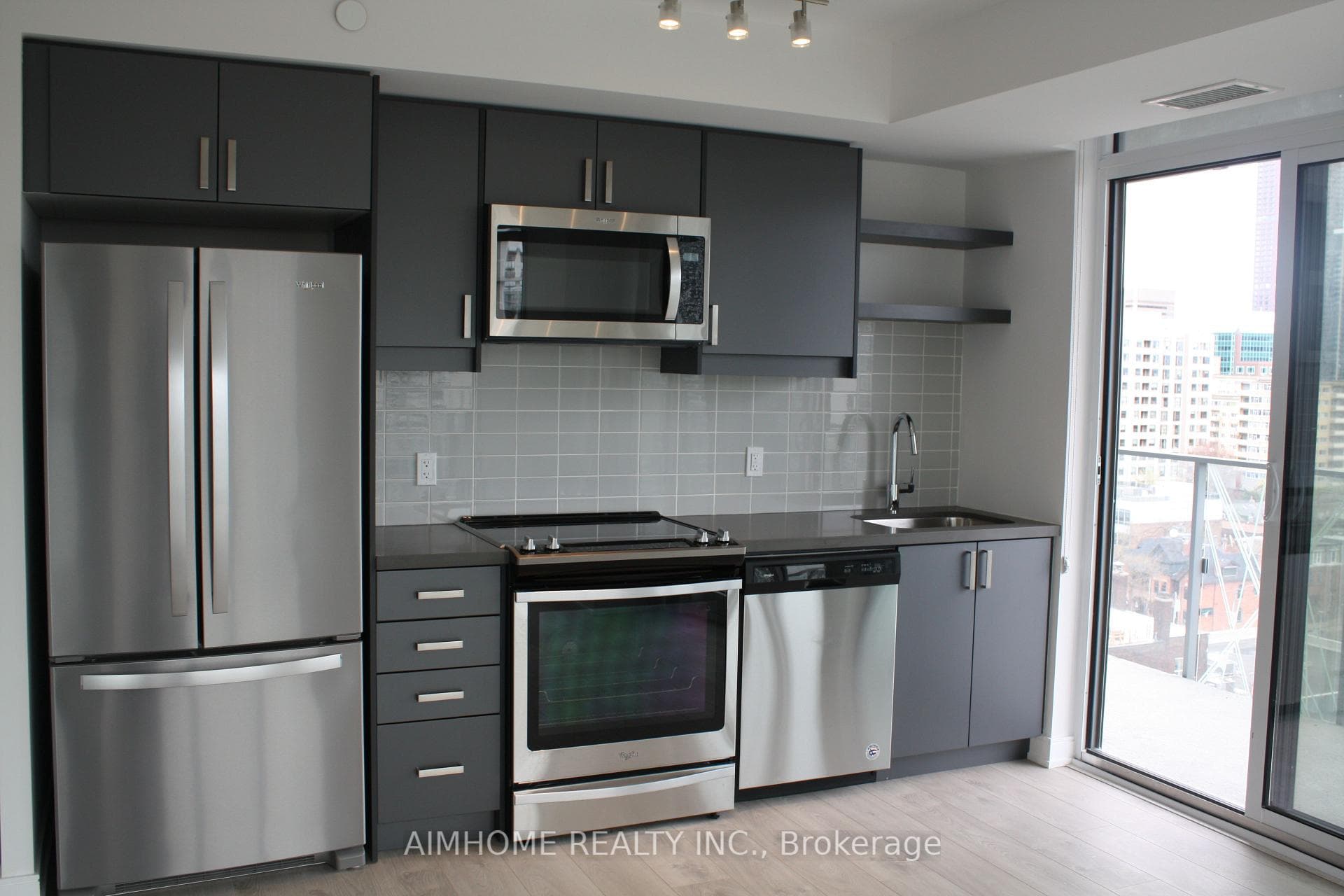 50 Wellesley Street Unit 1608, Toronto C08