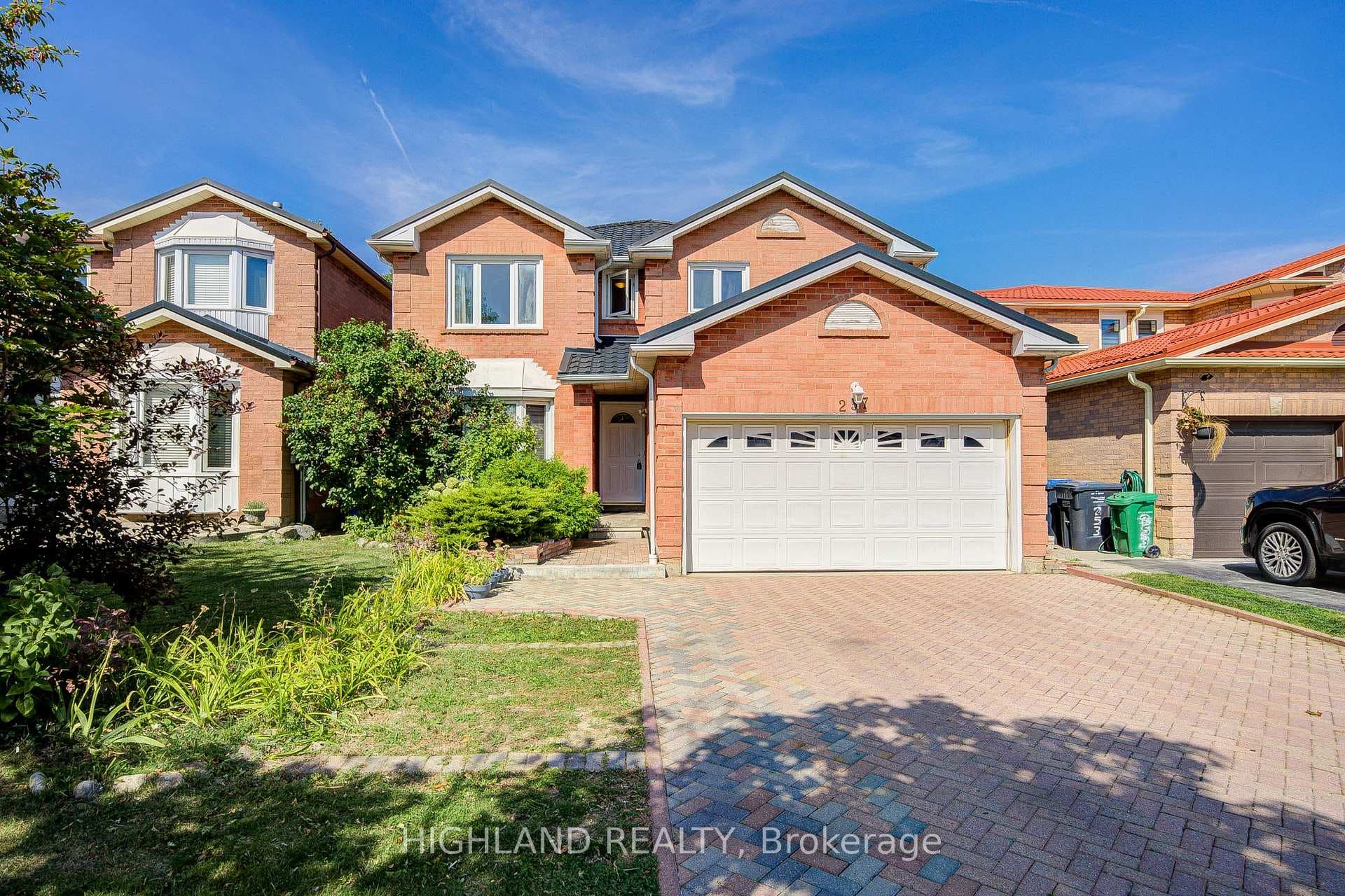 257 Huntington Ridge Drive, Mississauga, ON L5R 1S3 - Photo 1