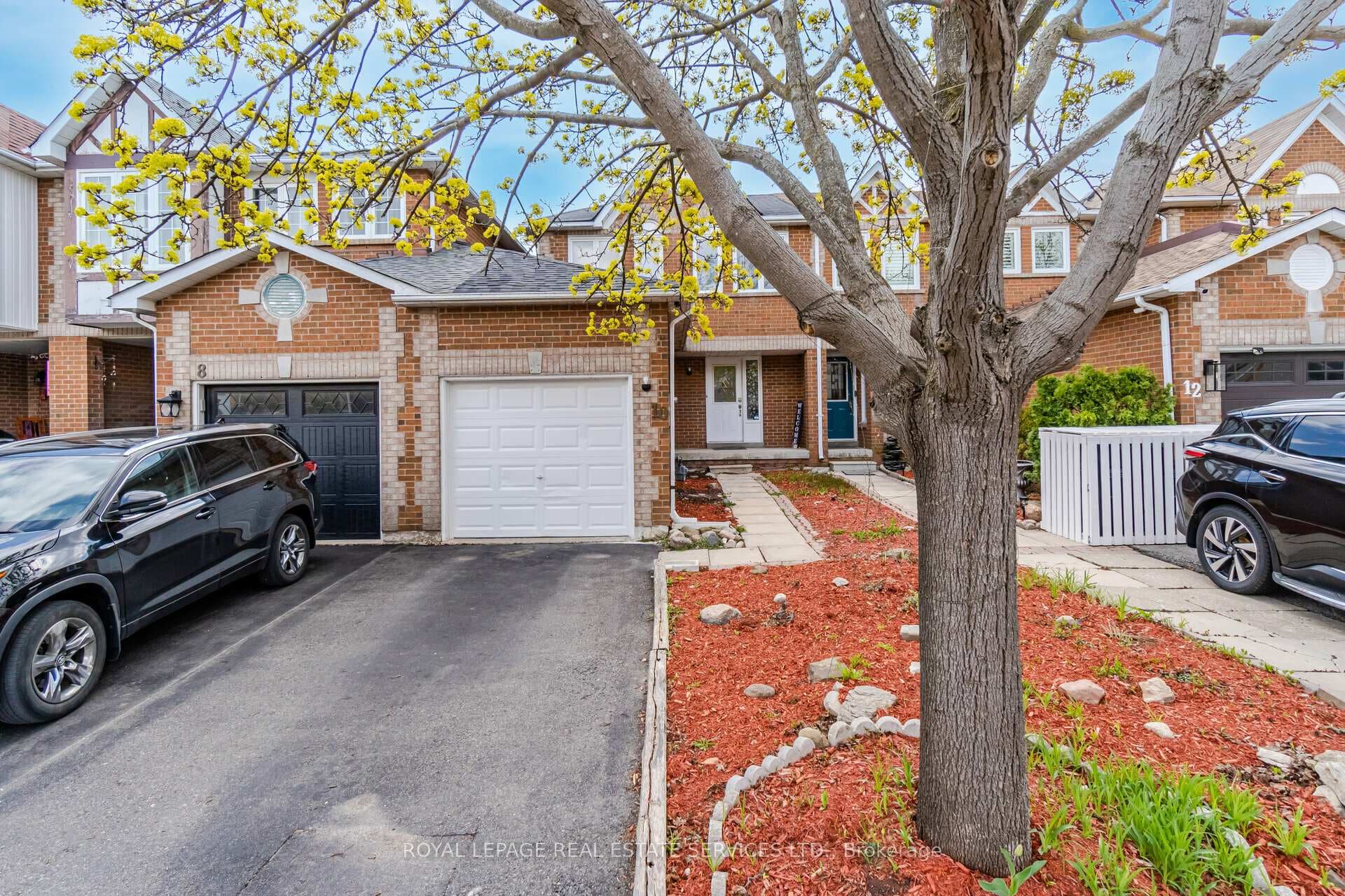 10 Mullis Crescent, Brampton, ON L6Y 4T3 - Photo 1