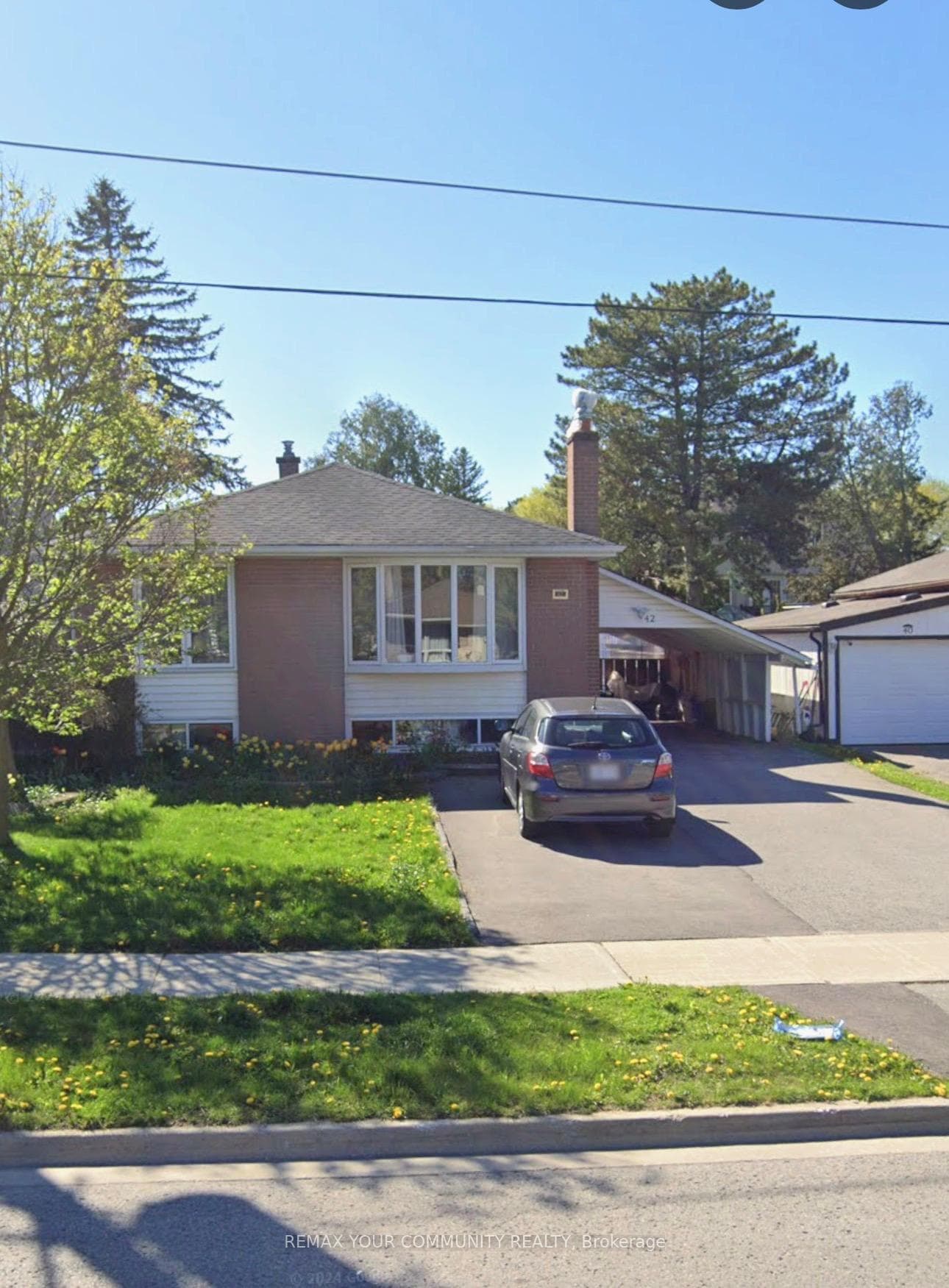 42 Aurora Heights Drive, Aurora