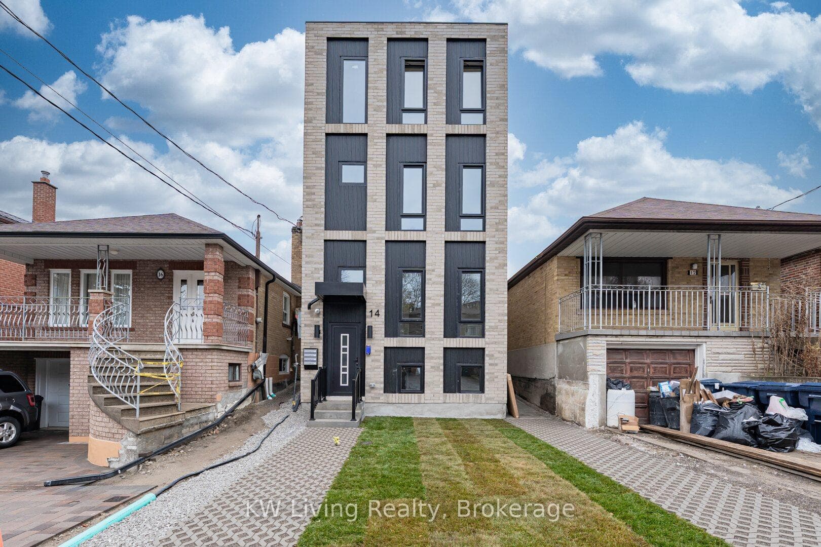 14 Holmesdale Road, Keelesdale / Eglinton West, ON M6E 1Y1 - Photo 1