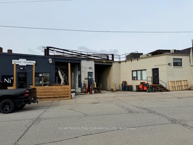 88-142 Cawthra Avenue Unit 102, Bloor West Village / Swansea, ON M6N 3C2 - Photo 1