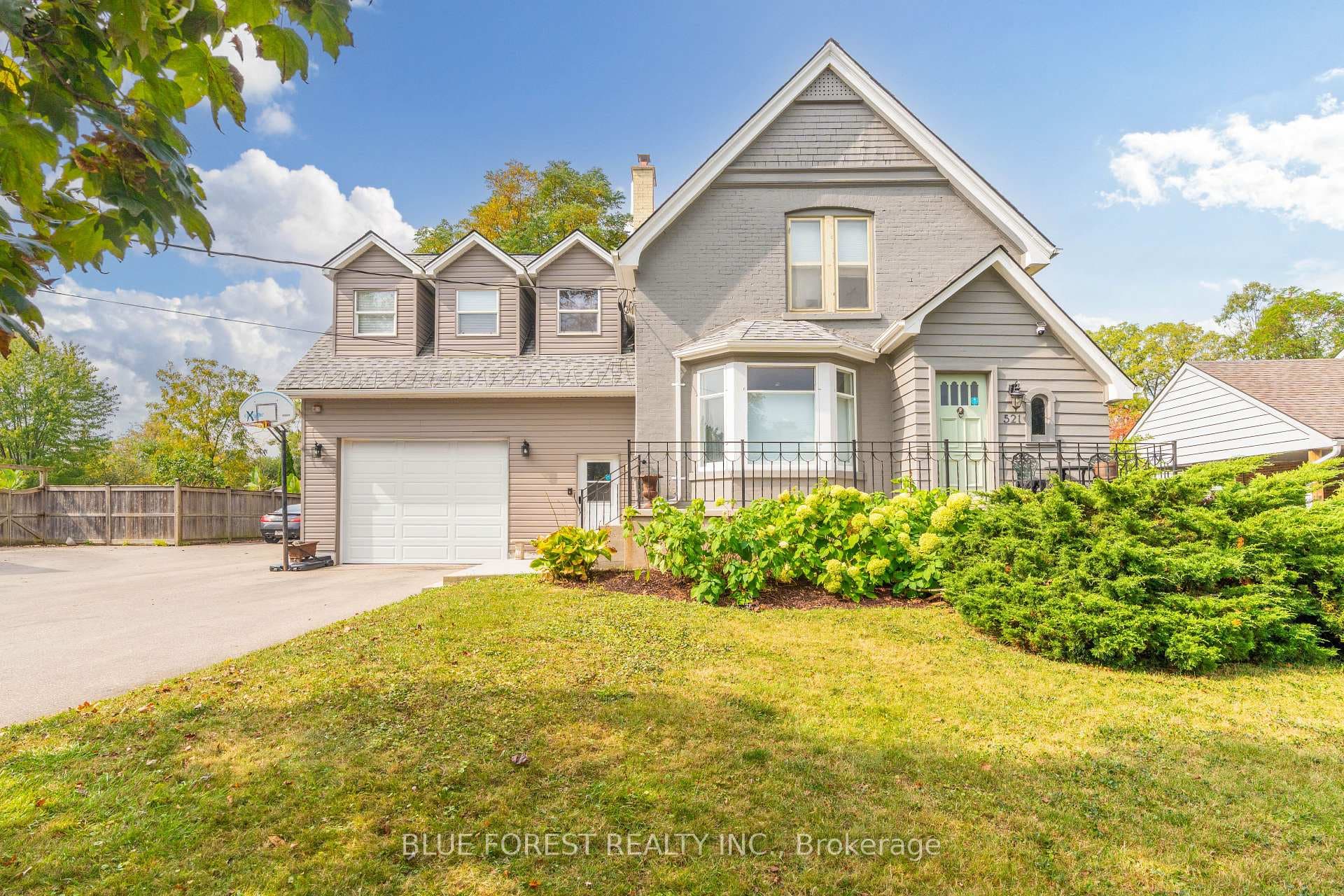 521 Upper Queen Street, London South, ON N6C 3T8 - Photo 1
