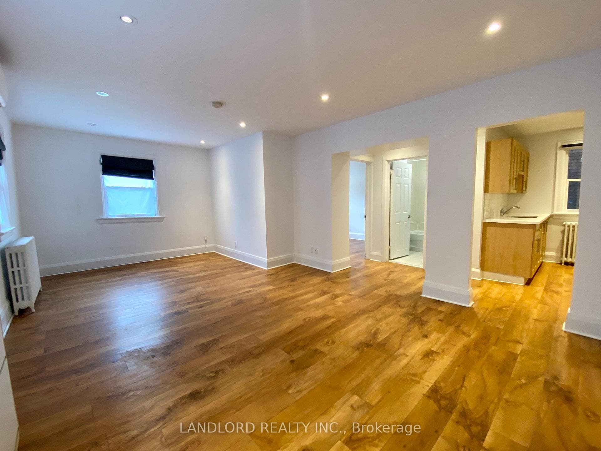 135 Chisholm Avenue Unit 4, Toronto E03