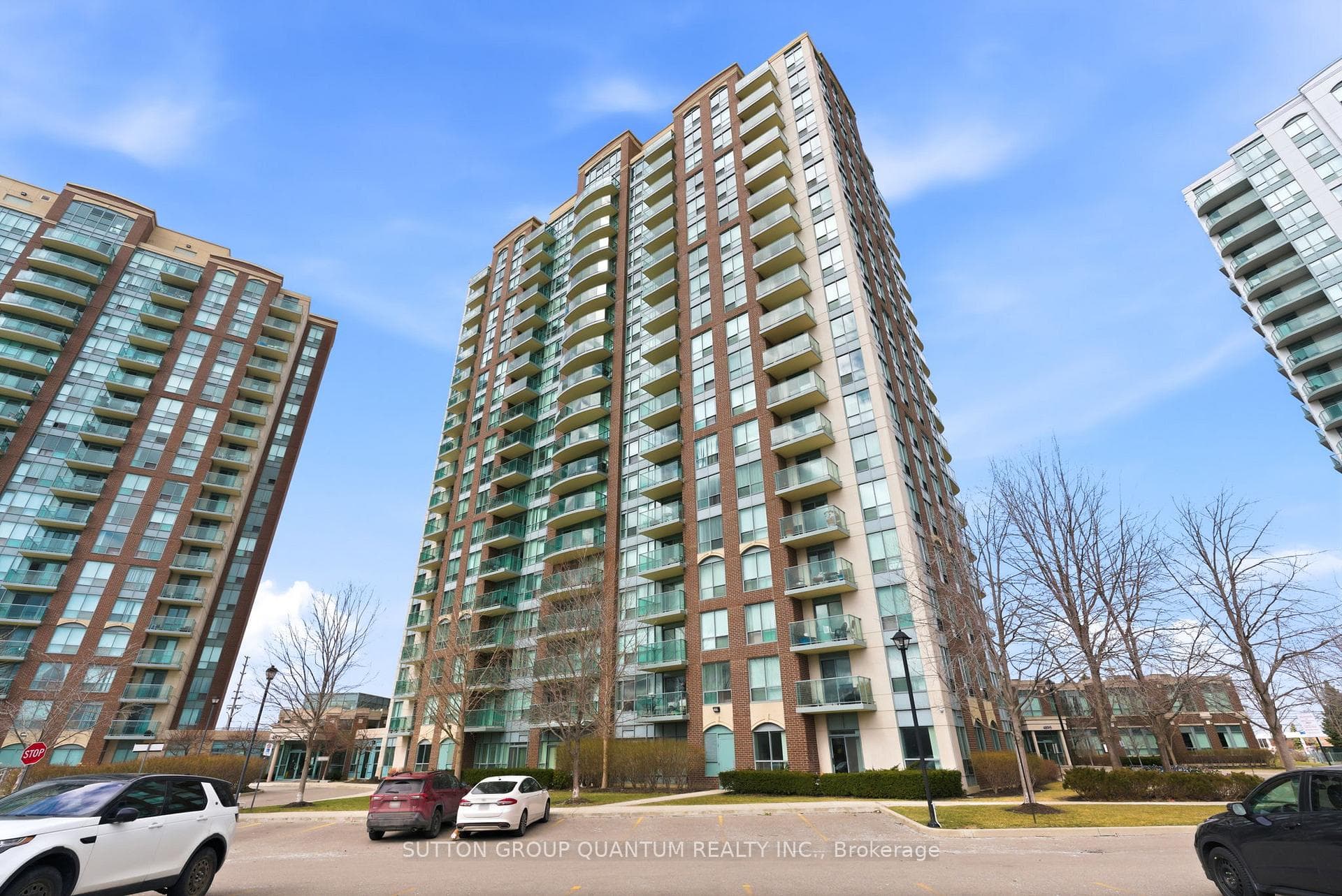 4889 Kimbermount Avenue Unit 104, Mississauga, ON L5M 7R8 - Photo 1