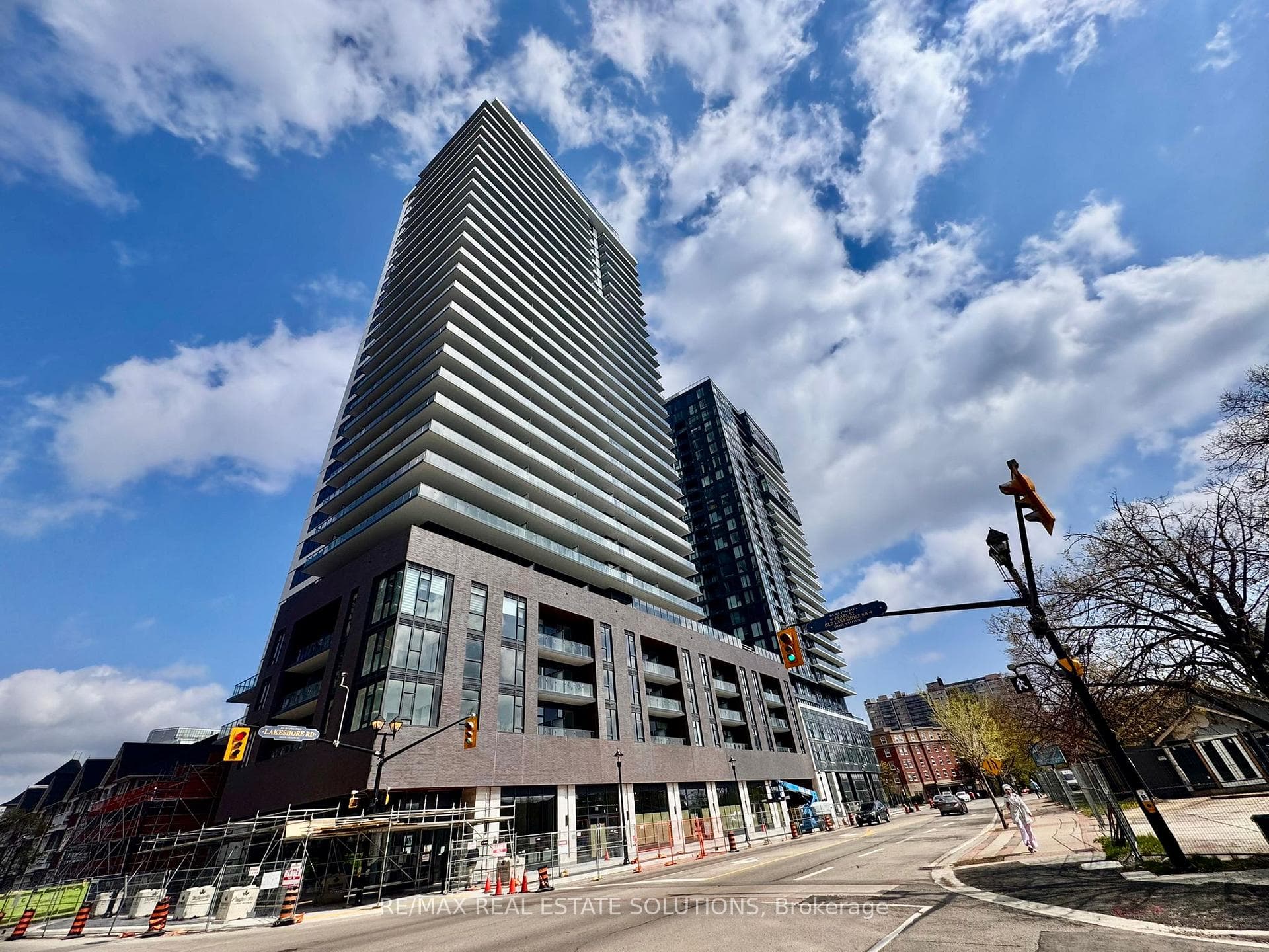 2075 Lakeshore Road Unit 905, Burlington