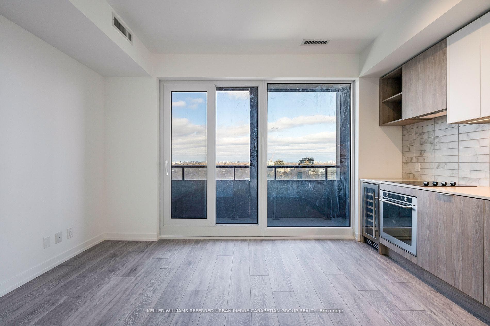 2020 Bathurst Street Unit 1609, Forest Hill / Deer Park, ON M5P 0A6 - Photo 1