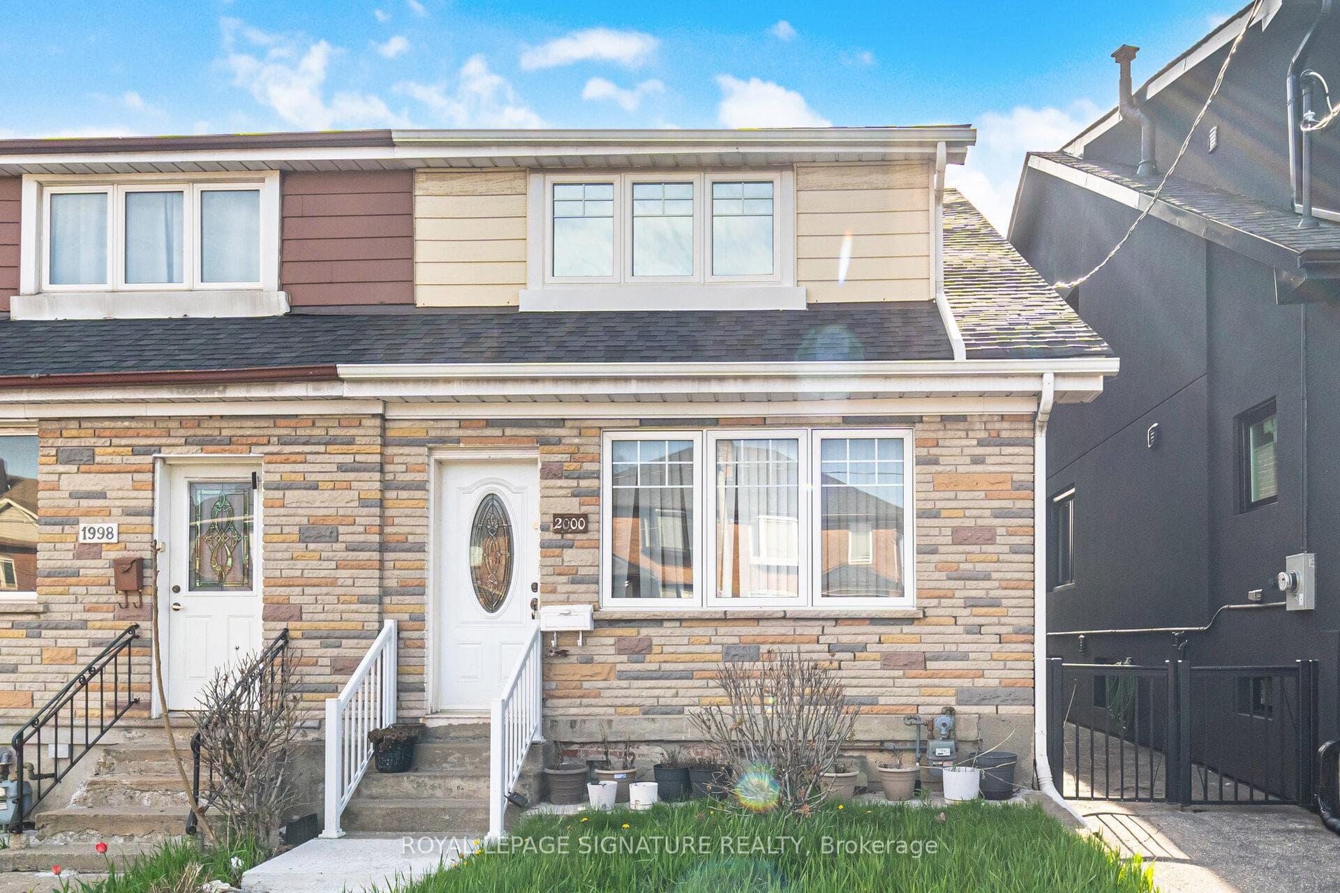 2000 Dufferin Street Unit 2, Keelesdale / Eglinton West, ON M6E 3R2 - Photo 1