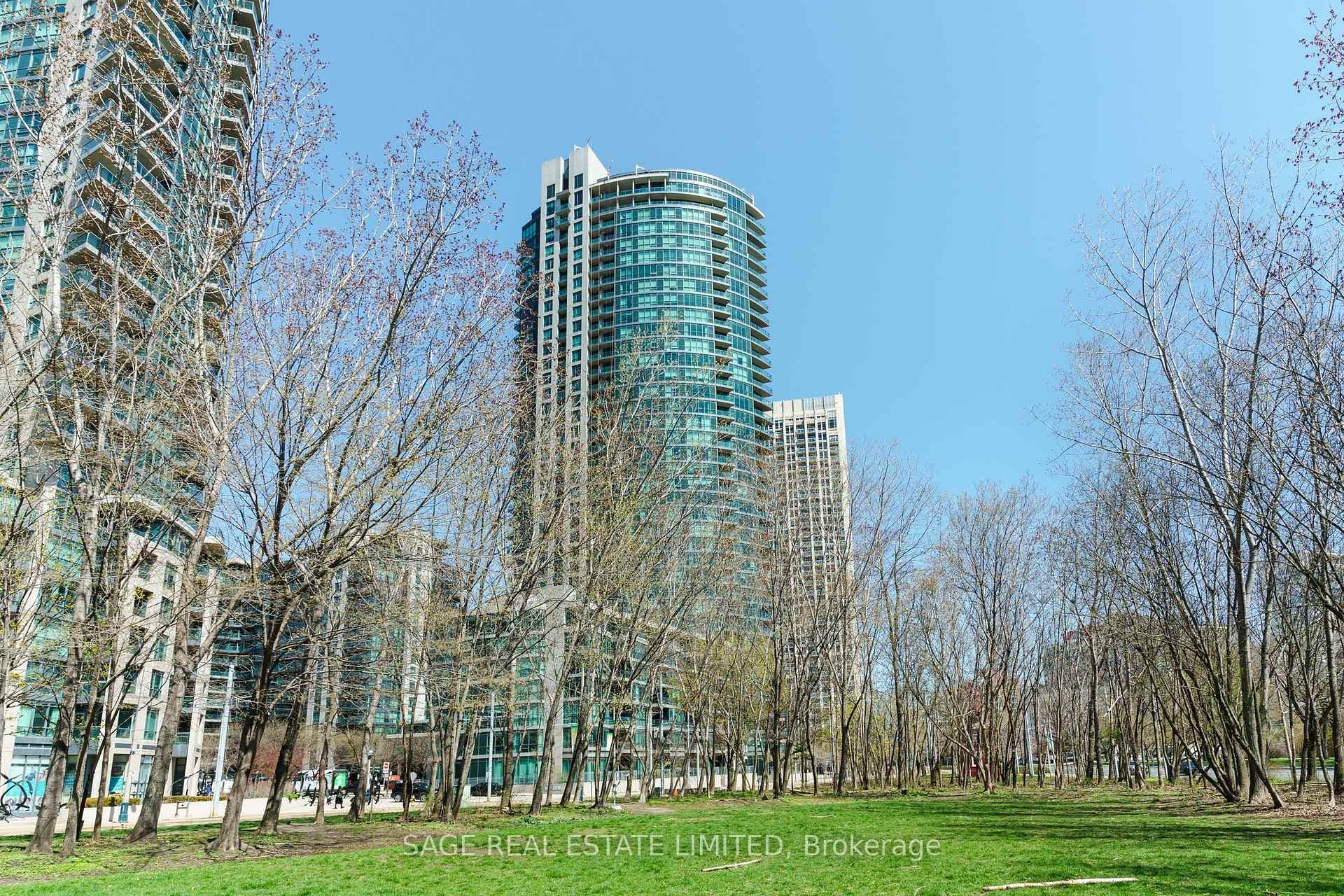 215 Fort York Boulevard Unit 2707, Downtown Toronto / Waterfront, ON M5V 4A2 - Photo 1