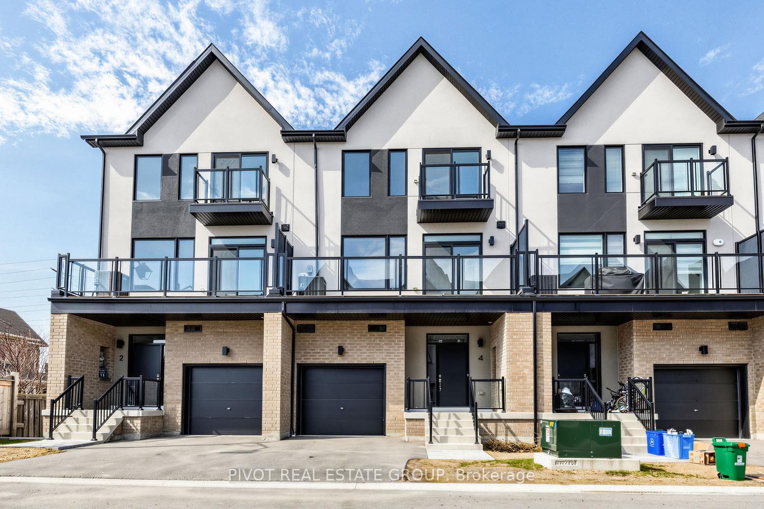 4 Lively Way, Whitby, ON L1R 0S3 - Photo 1