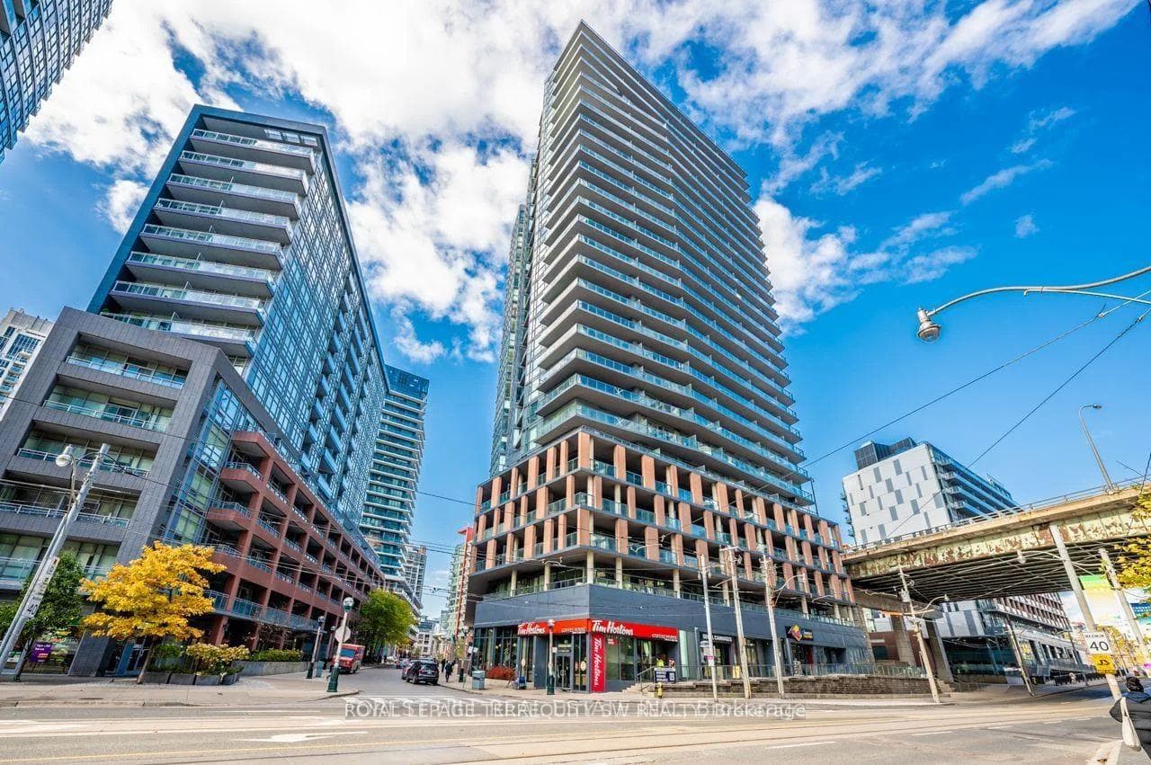 20 Bruyeres Mews Unit 506, Toronto C01