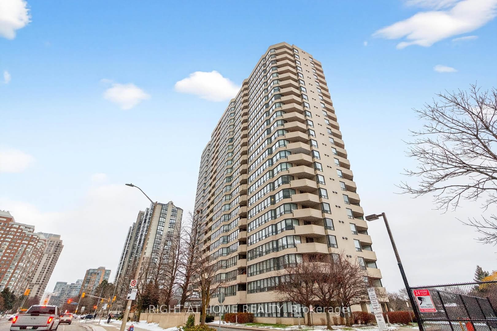 400 Webb Drive Unit 2204, Mississauga, ON L5B 3Z7 - Photo 1