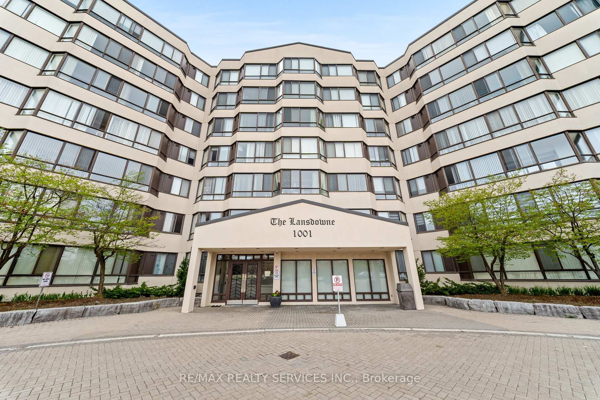 1001 Cedarglen Gate Unit 307, Mississauga, ON L5C 4R2 - Photo 1