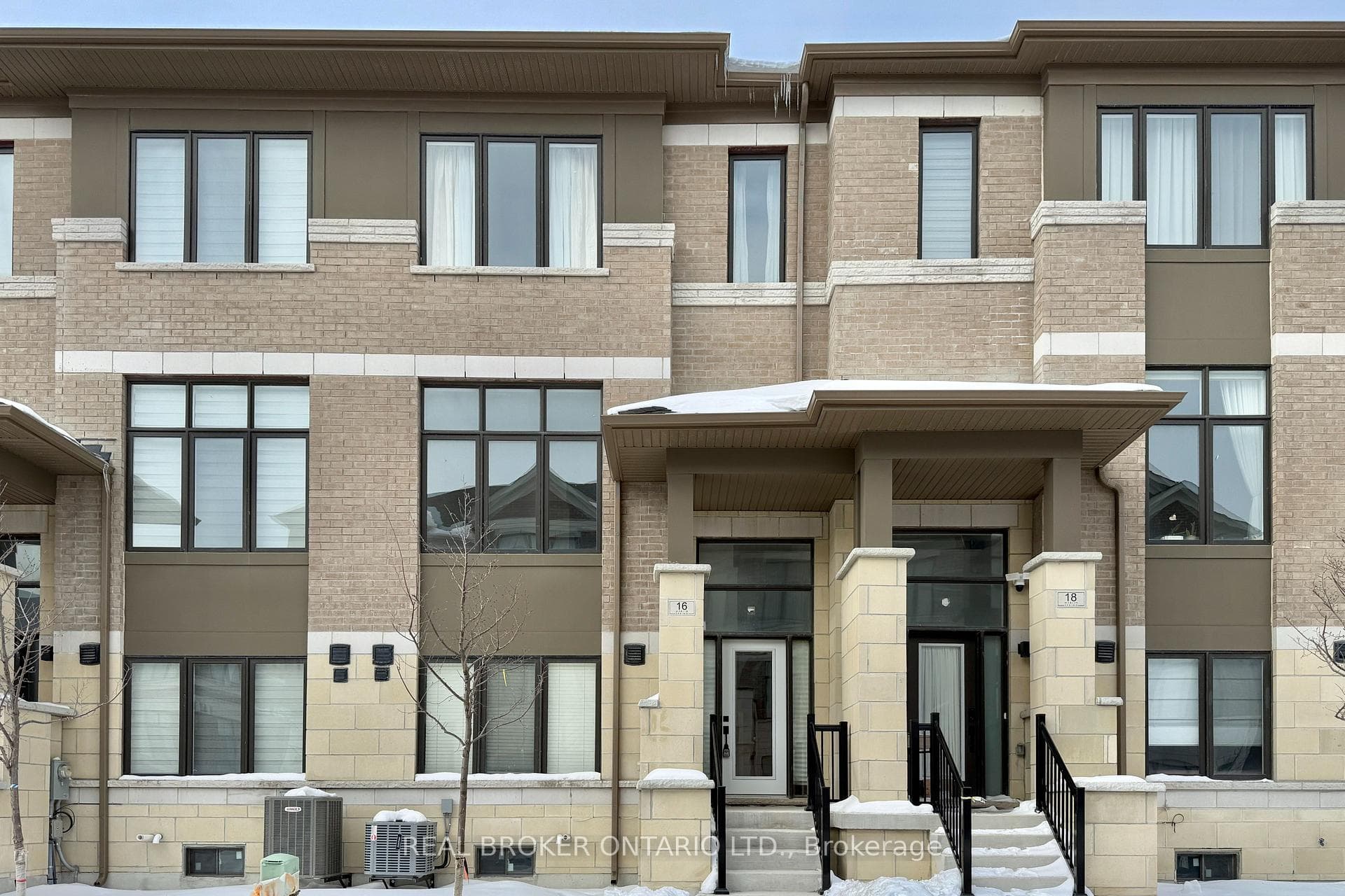 16 Tay Lane, Richmond Hill, ON L4S 1N7 - Photo 1