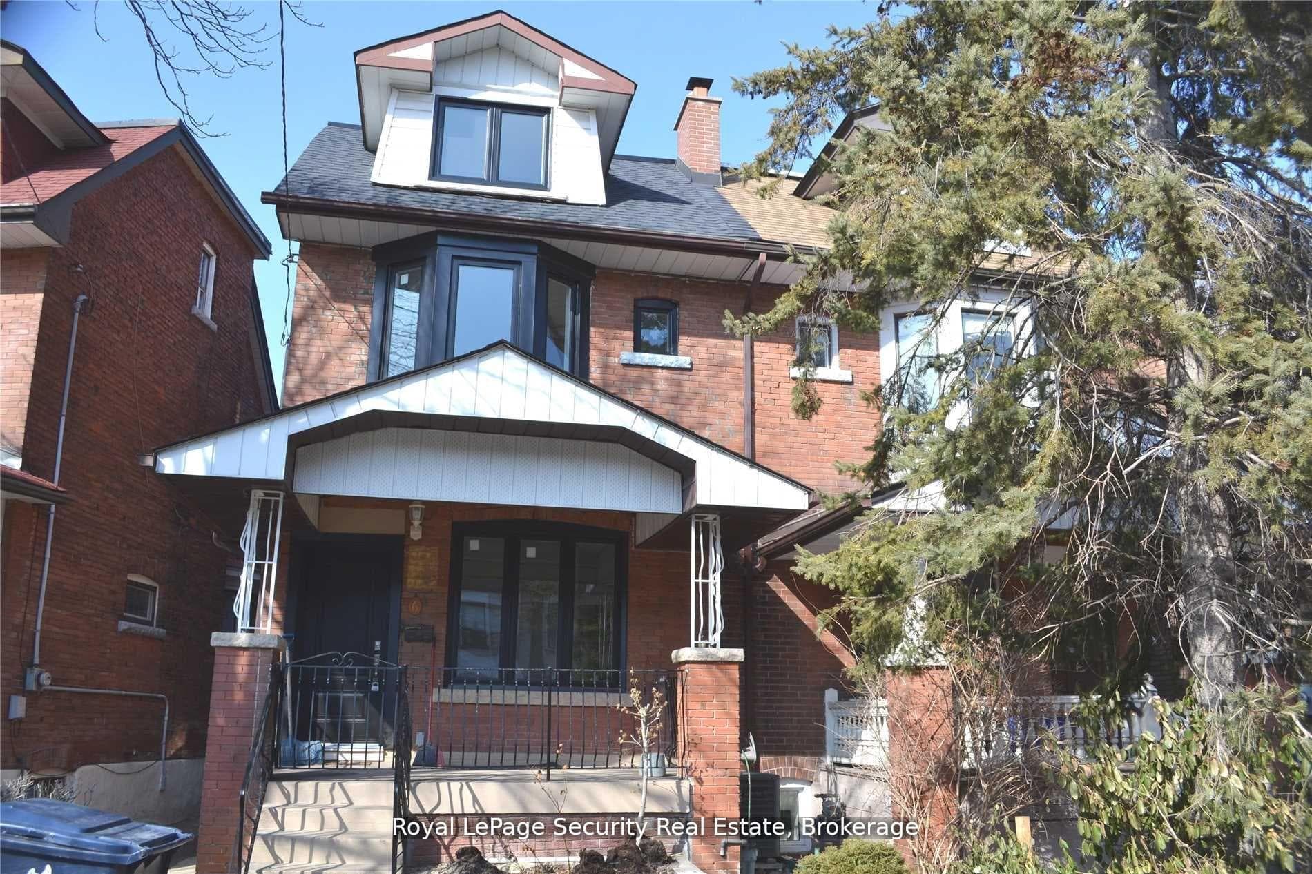 6 Rusholme Park Crescent Unit Main, Toronto C01