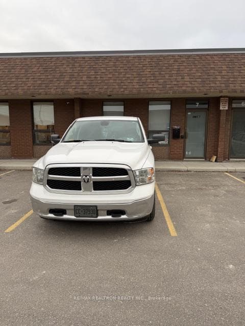 2416 Haines Road Unit 7, Mississauga, ON L4Y 1Y6 - Photo 1