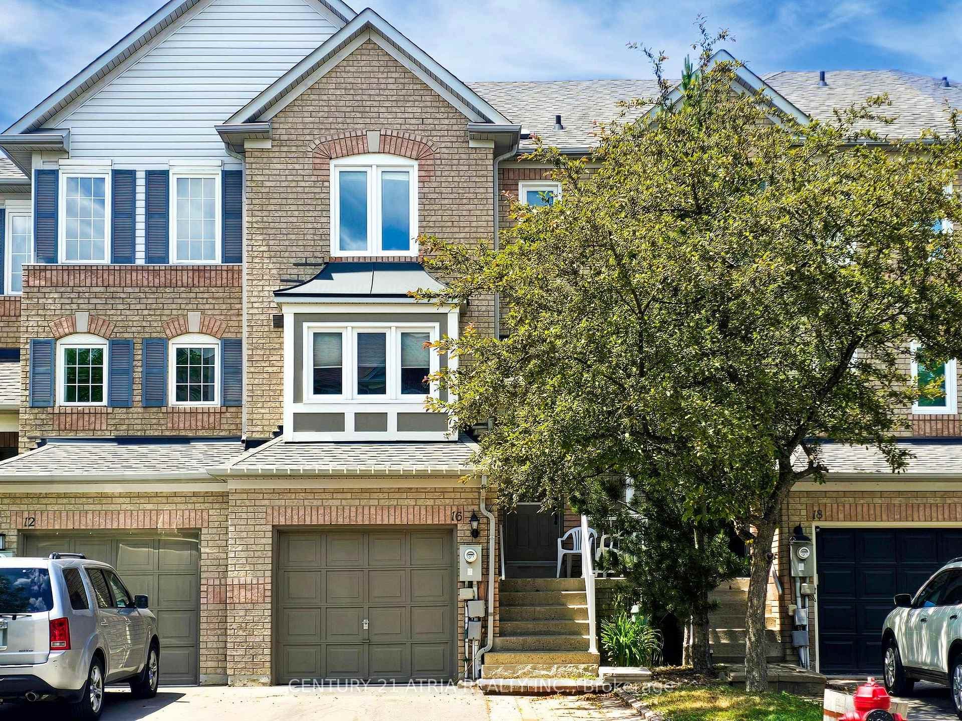 16 Stiles Avenue, Aurora, ON L4G 7N3 - Photo 1