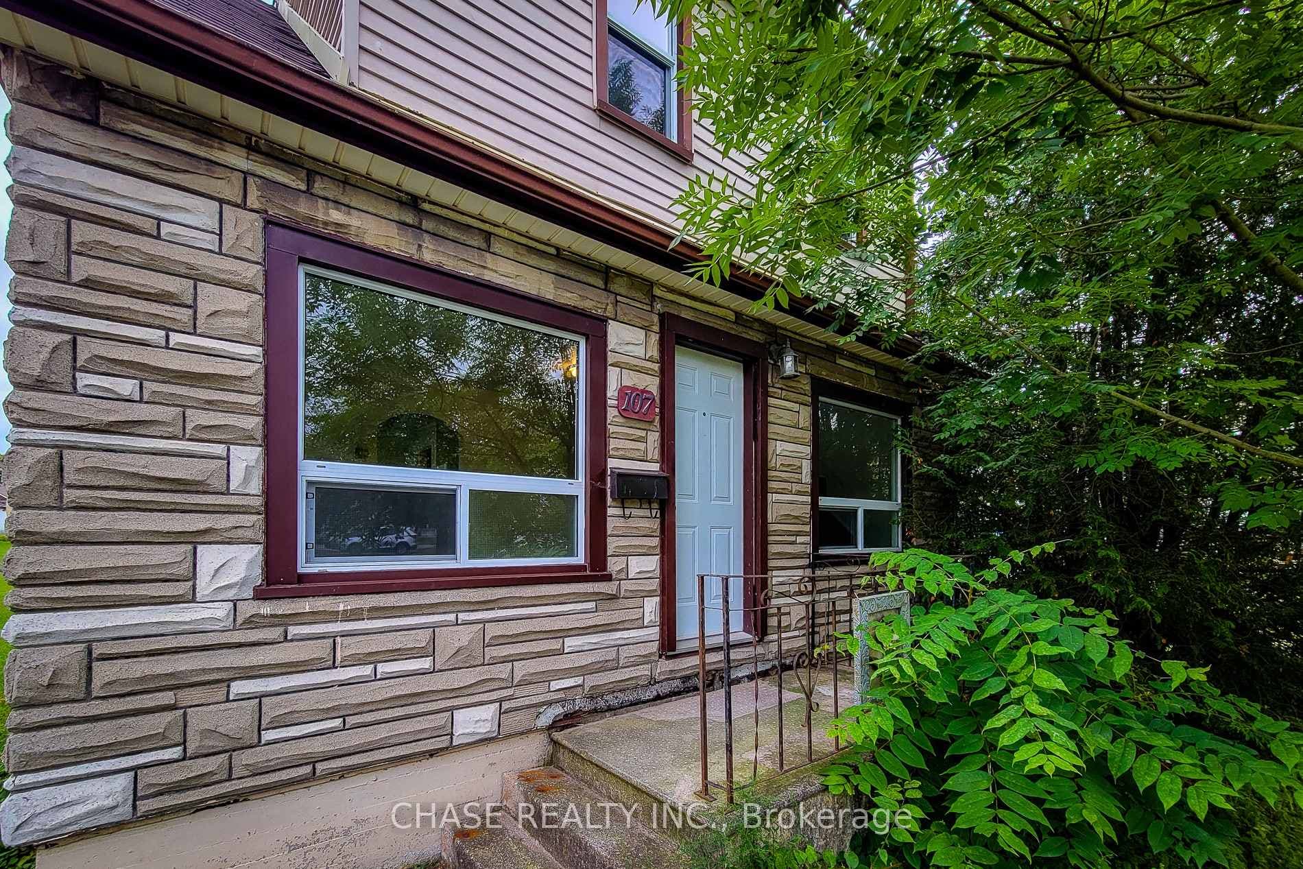 107 Saint George Street, Welland, ON L3C 5N5 - Photo 1