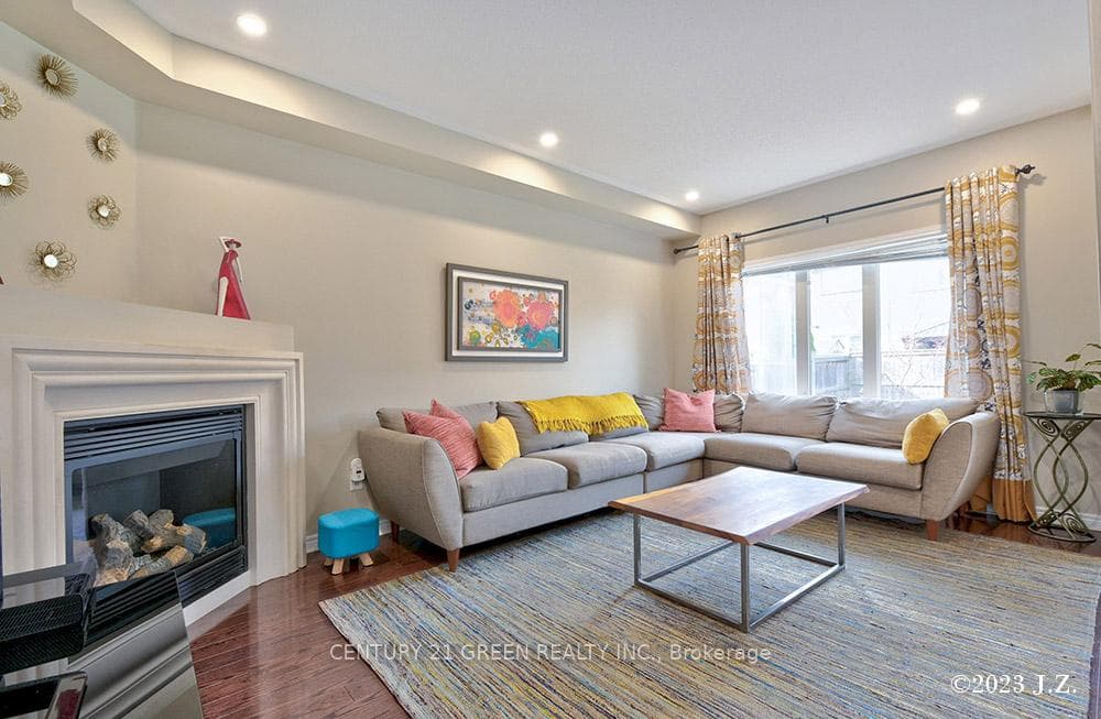 5384 Valhalla Crescent, Mississauga, ON L5M 0K4 - Photo 1