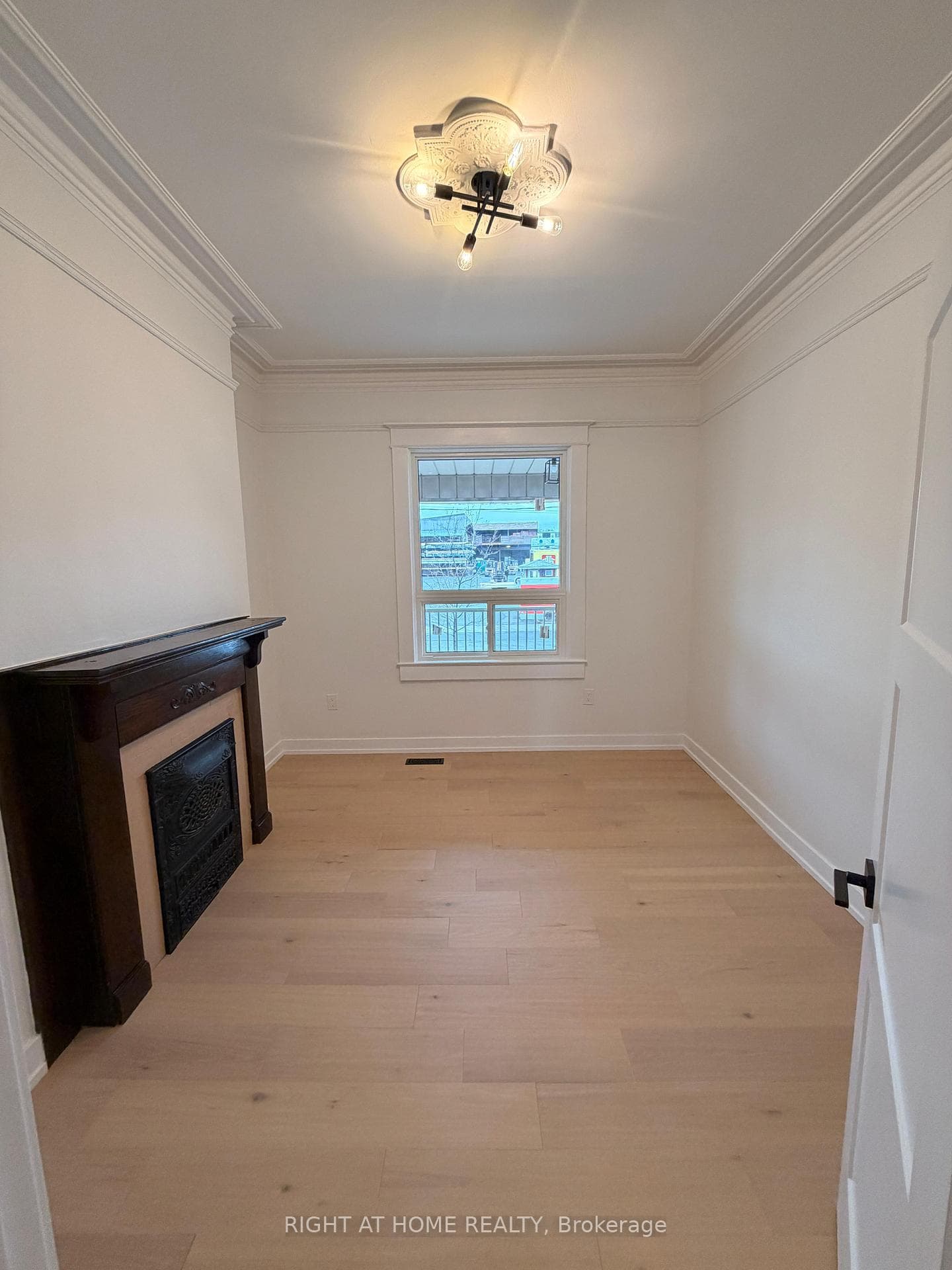 751 Dupont Street Unit 1, Bloor West Village / Swansea, ON M6G 1Z5 - Photo 1