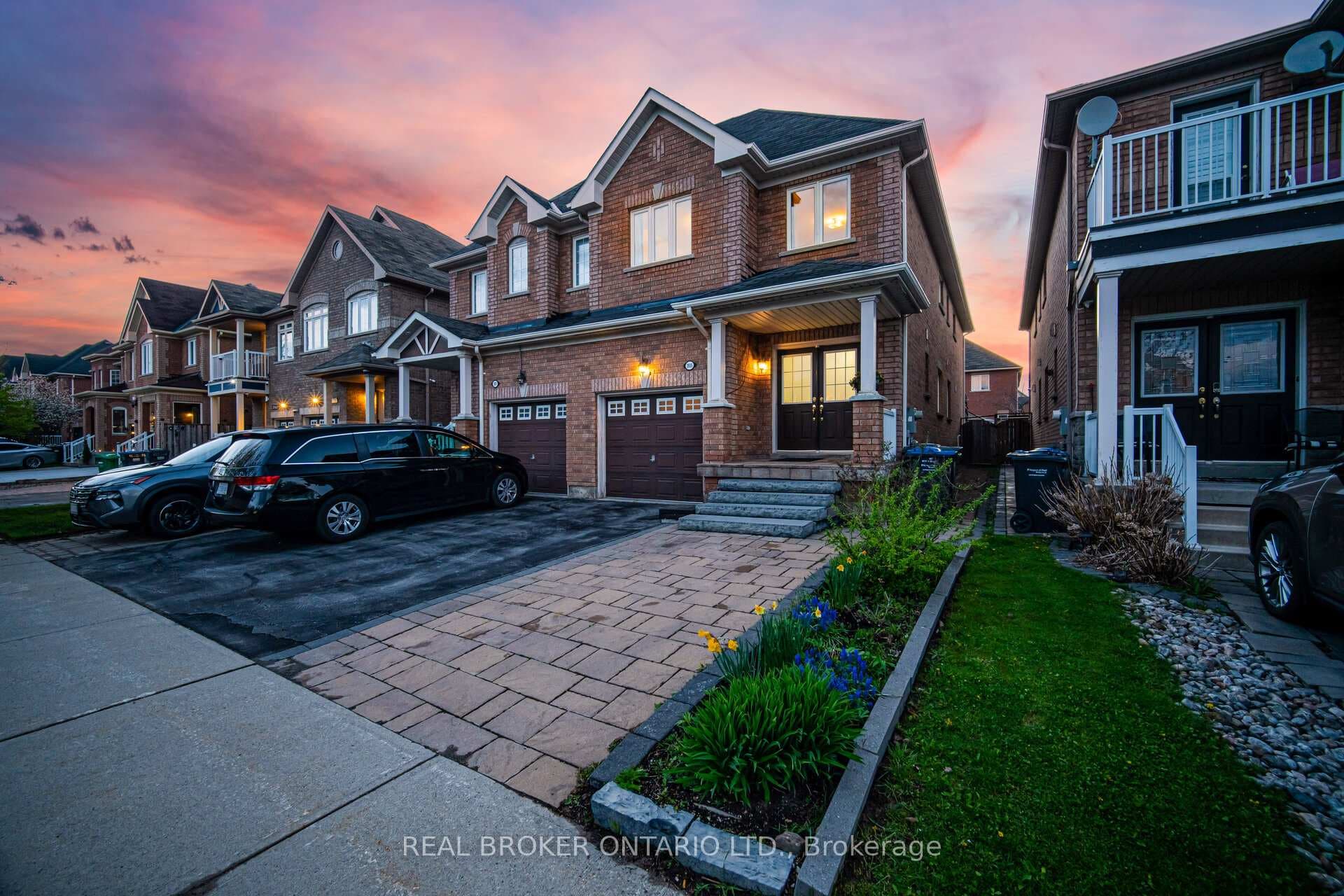 3935 Skyview Street, Mississauga, ON L5M 8A2 - Photo 1
