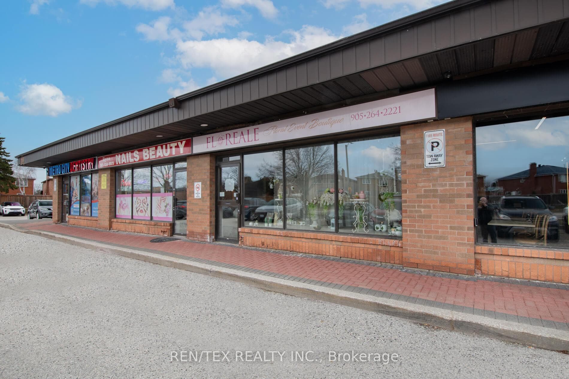 1 Nickel Gate Unit 4, Vaughan, ON L4L 8L7 - Photo 1