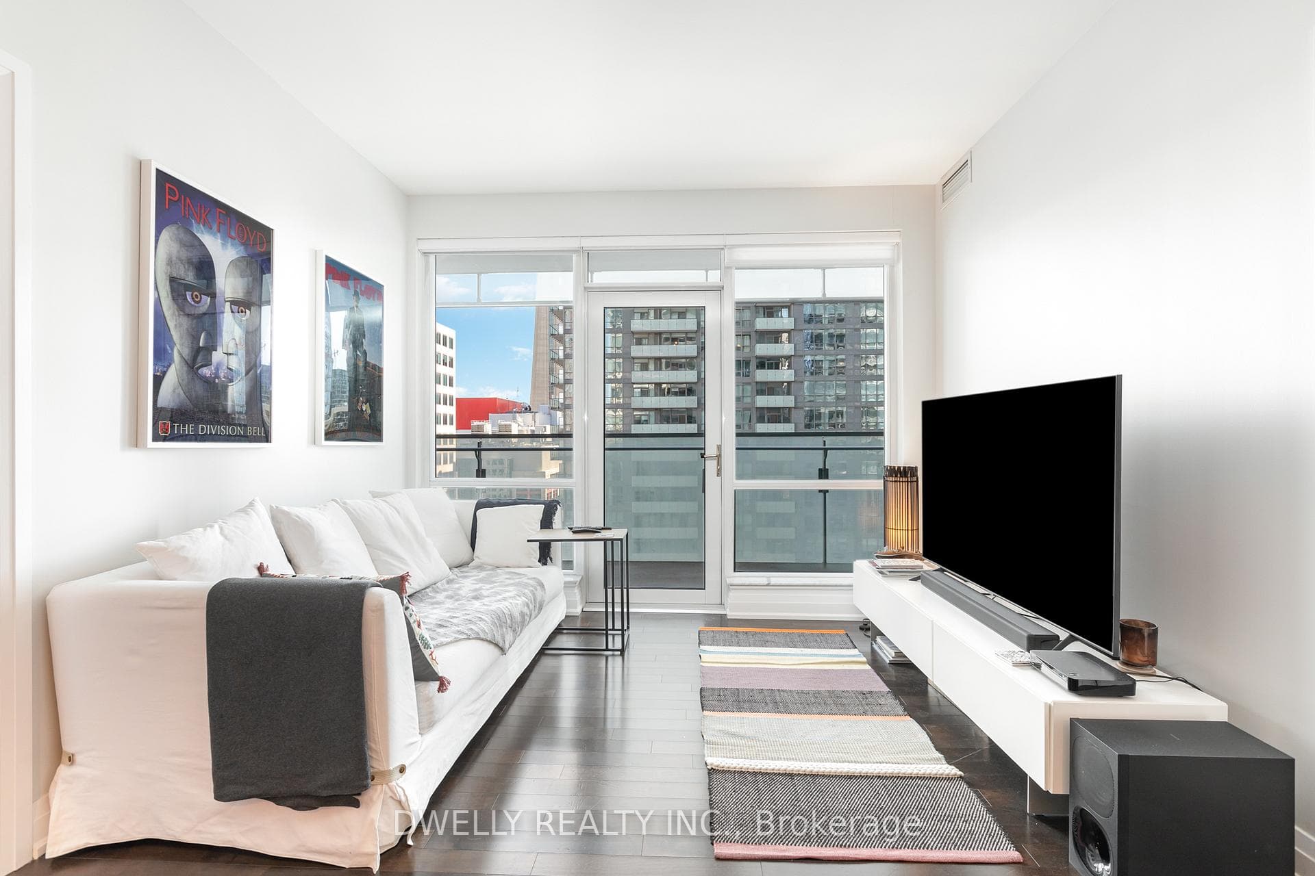 80 John Street Unit 1701, Downtown Toronto / Waterfront, ON M5V 3X4 - Photo 1