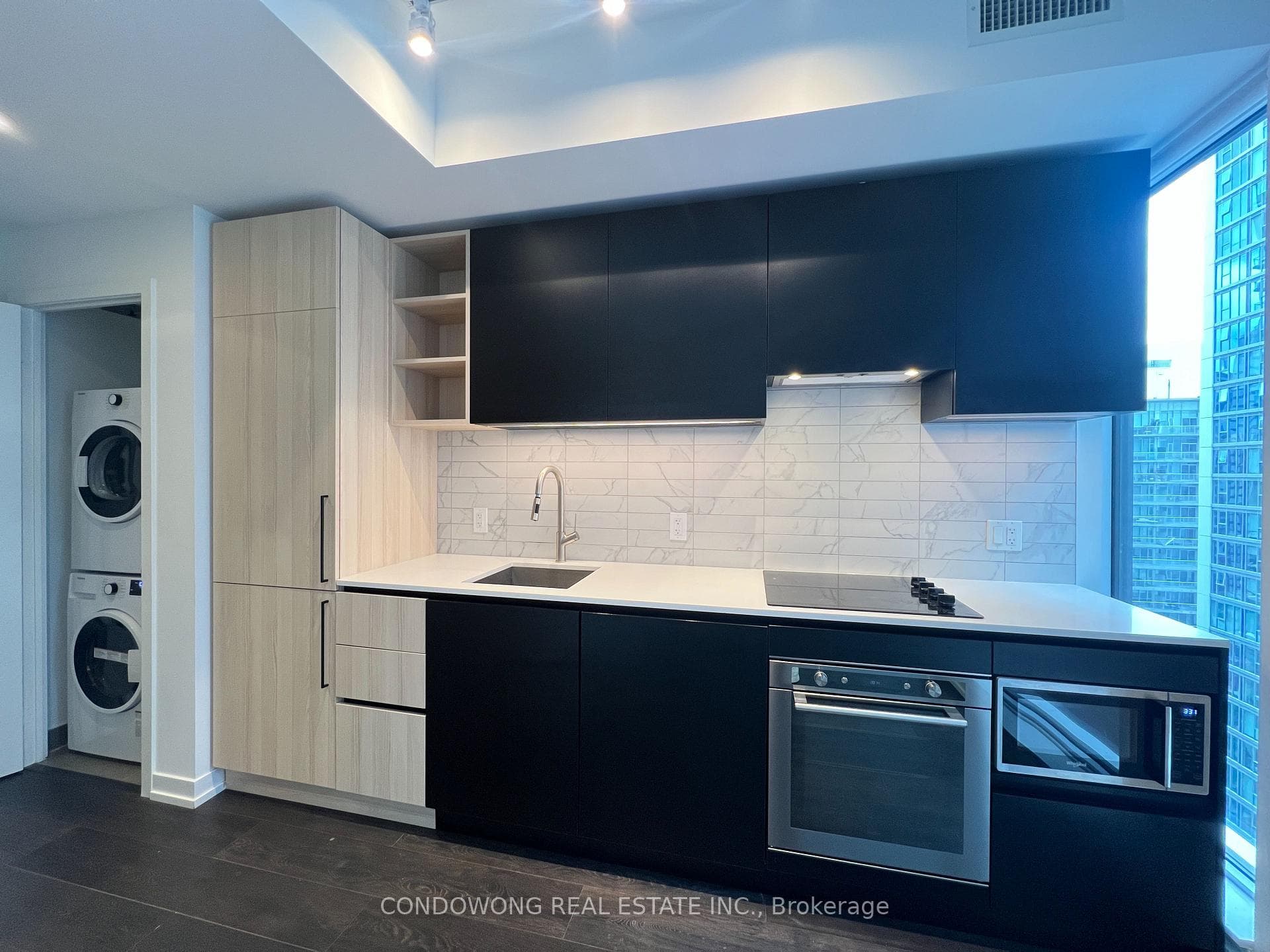 Luxurious High End Kitchen