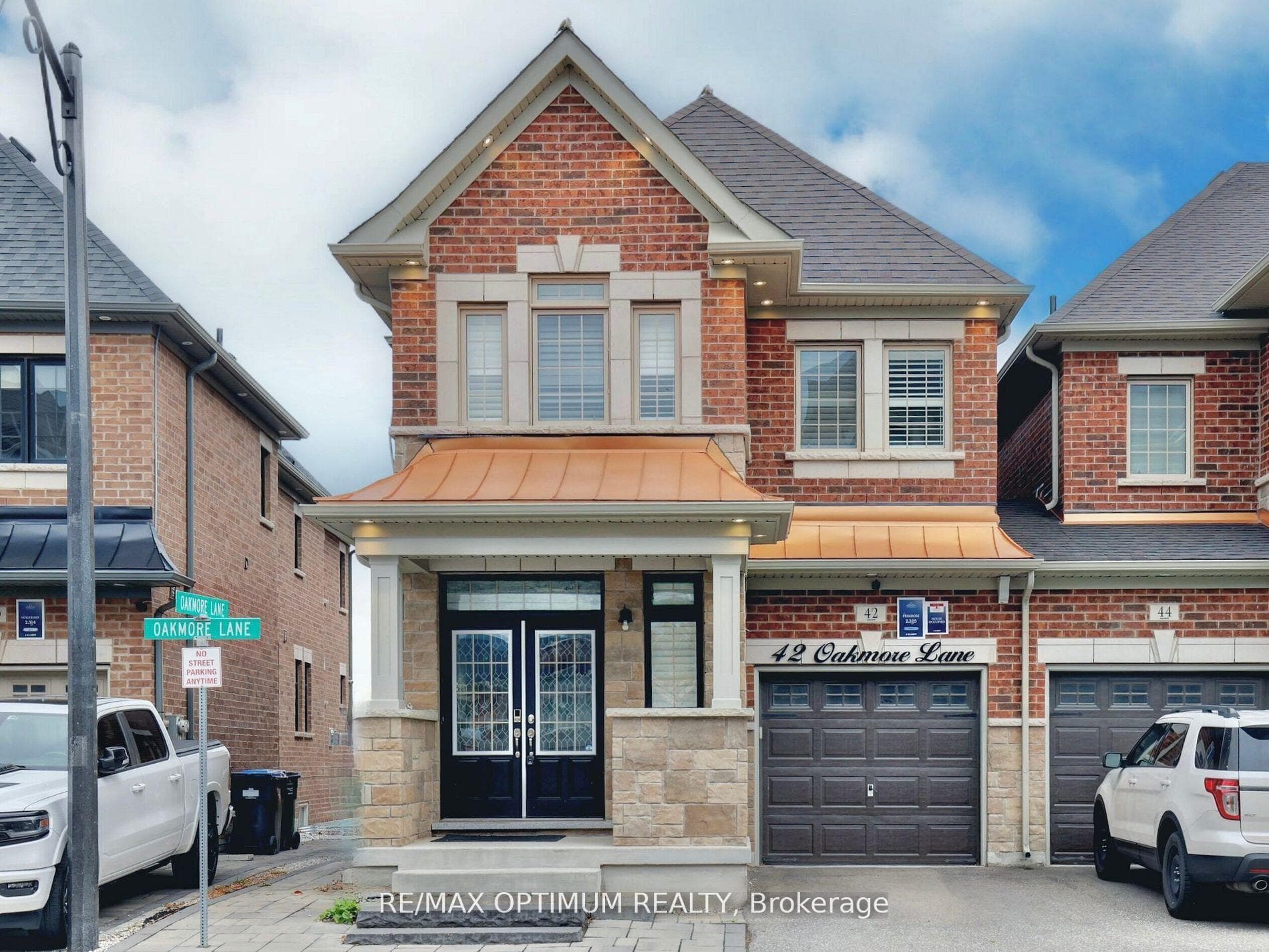 42 OAKMORE Lane, Brampton, ON L6Y 6H5 - Photo 1