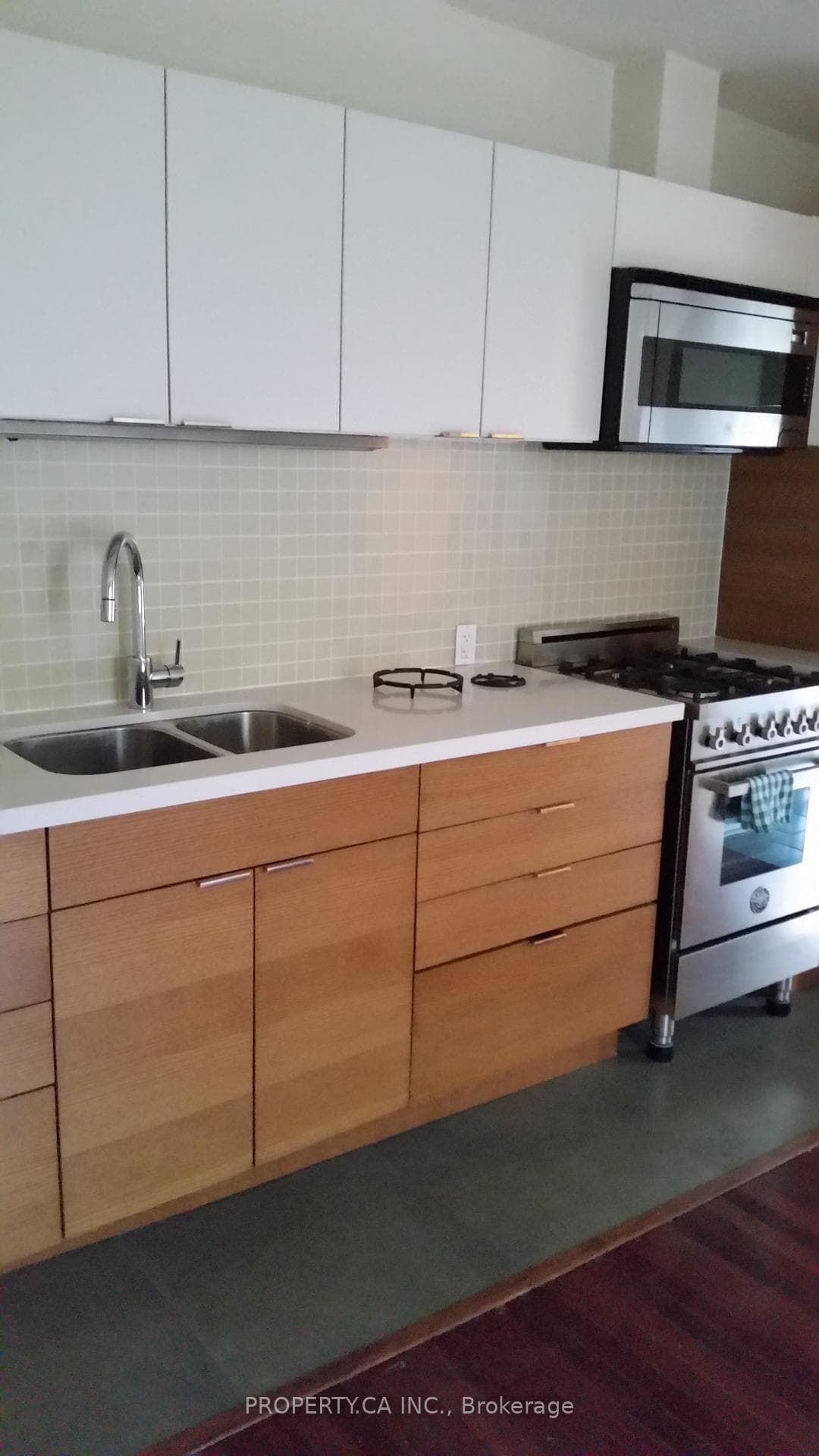 22 Brad Street Unit #2, Bloor West Village / Swansea, ON M6P 1N1 - Photo 1
