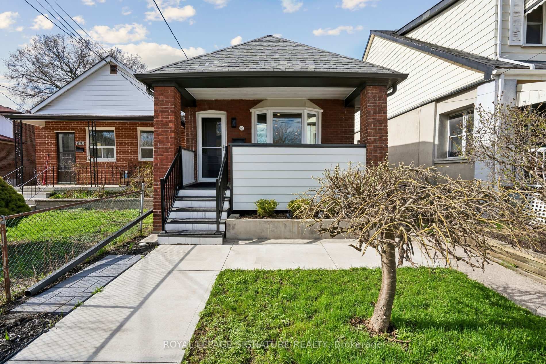 972 Cosburn Avenue, Danforth / East York, ON M4C 2W9 - Photo 1