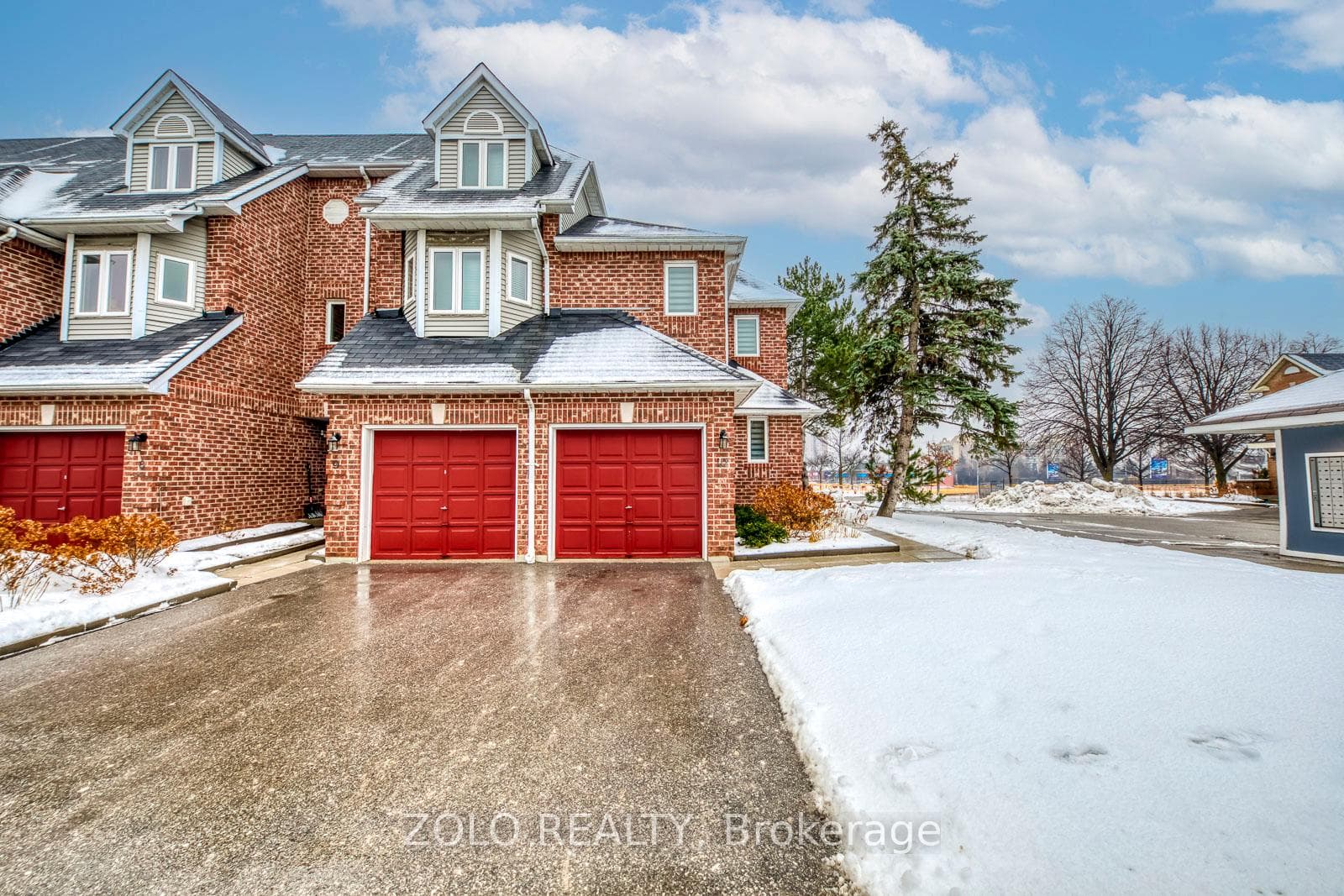 45 Bristol Road Unit 10, Mississauga, ON L4Z 3P5 - Photo 1