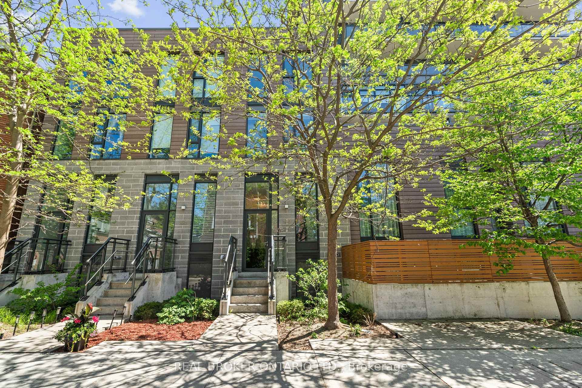 16 Filmic Lane Unit Th3, Riverdale / Leslieville, ON M4M 3R1 - Photo 1