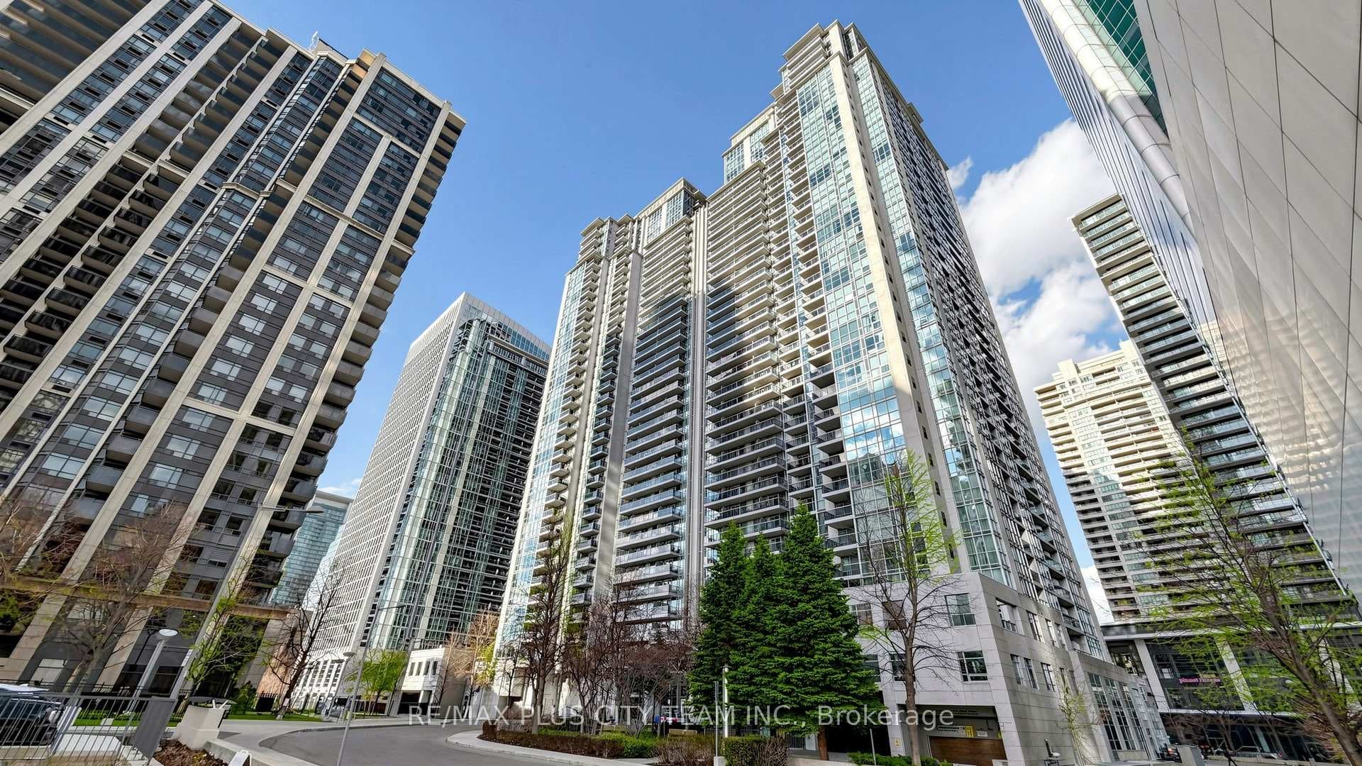 4978 Yonge Street Unit 2212, Thornhill / Willowdale, ON M2N 7G8 - Photo 1