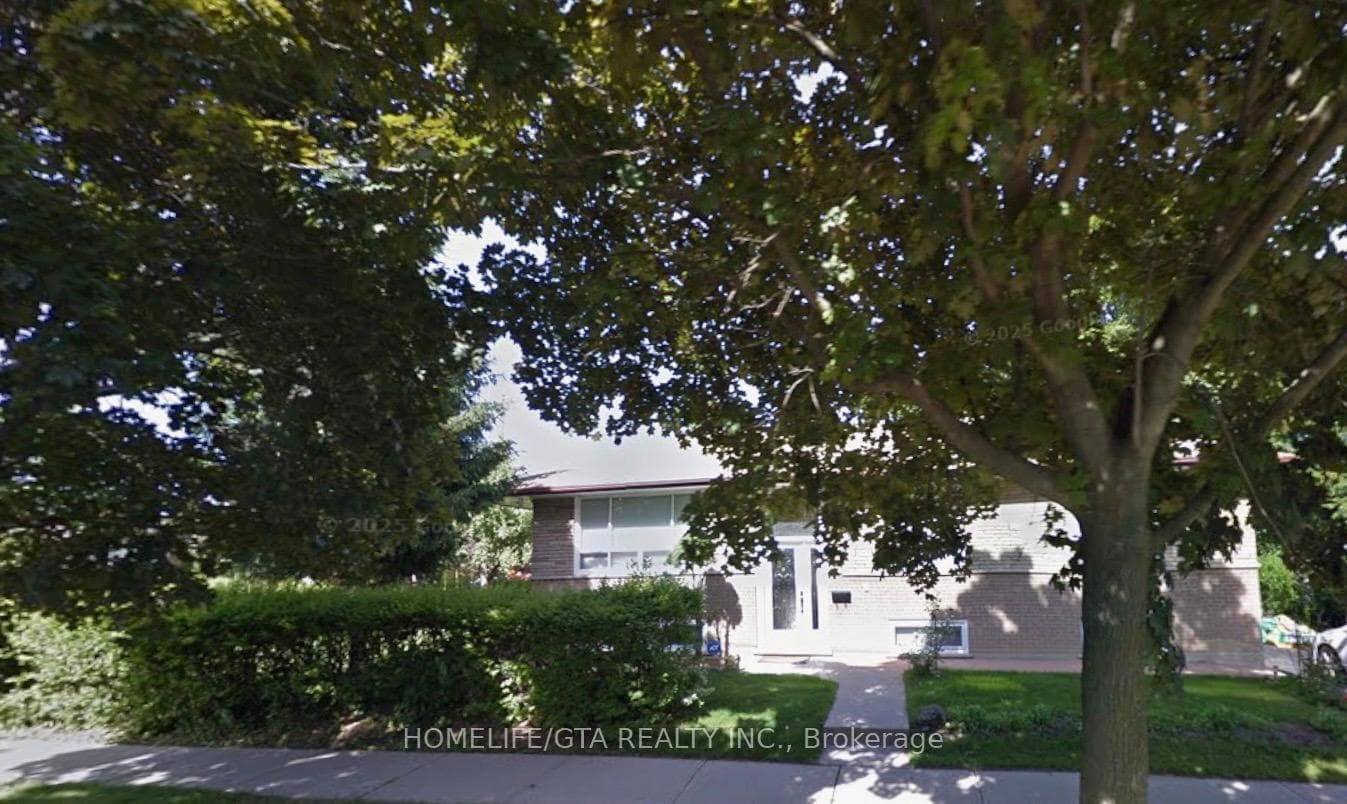 133 Meadowbank Road Unit Main, Toronto W08