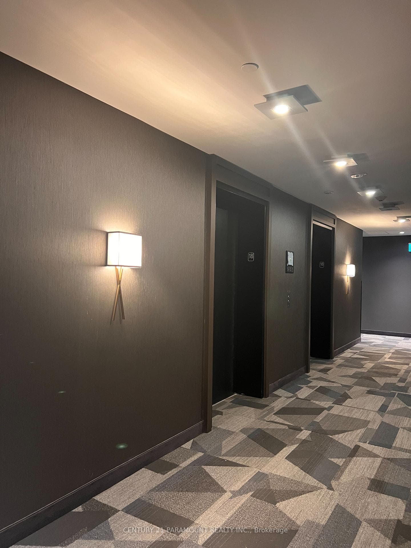 5 Wellington Street Unit 1181, Kitchener, ON N2G 1C7 - Photo 1