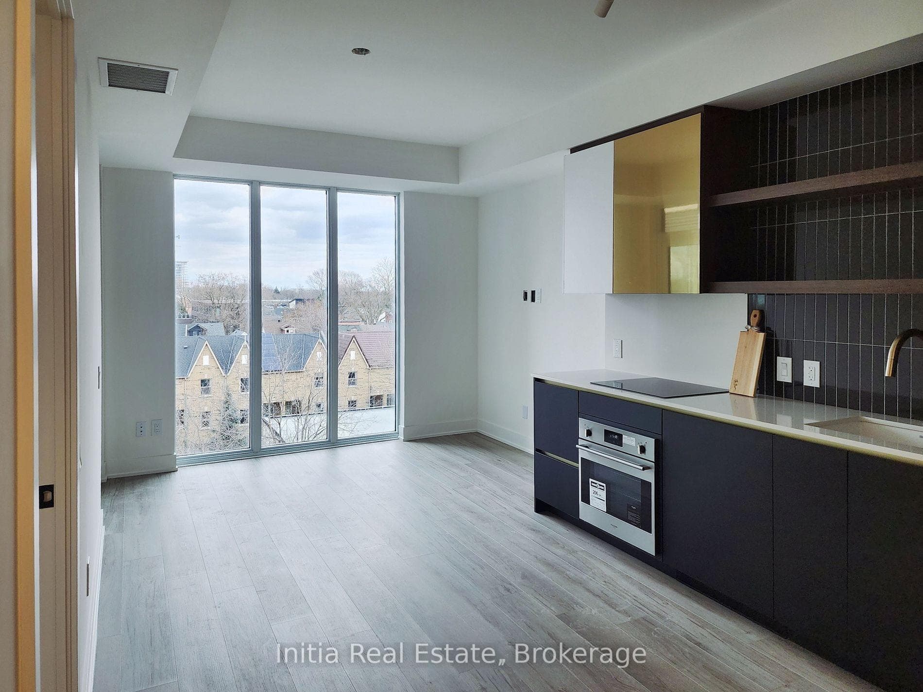 1285 Queen Street Unit 508, Riverdale / Leslieville, ON M4L 1C2 - Photo 1