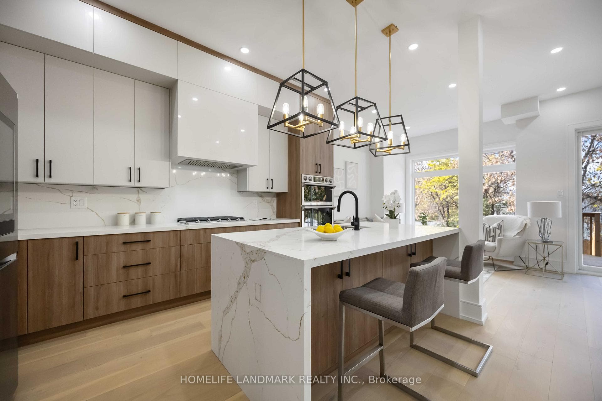 70 Granger Avenue, Dorset Park / Kennedy Park, ON M1K 3L3 - Photo 1