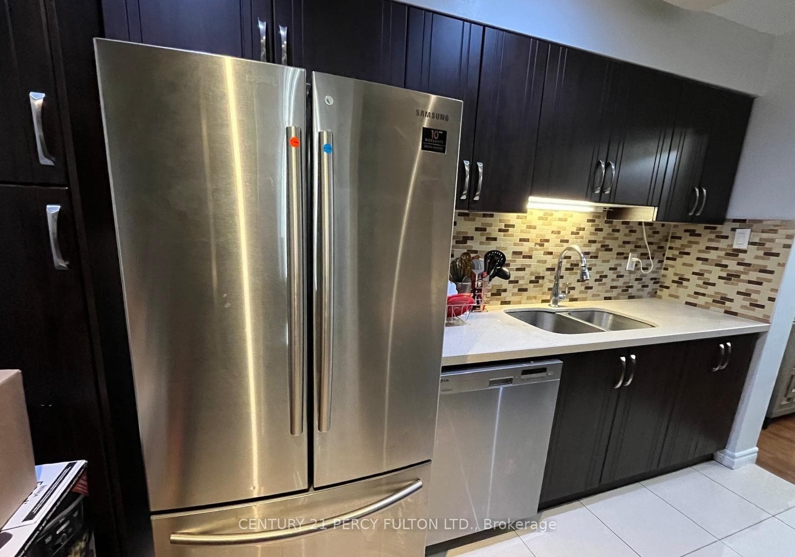 301 Prudential Drive Unit 1712, Dorset Park / Kennedy Park, ON M1P 4V3 - Photo 1