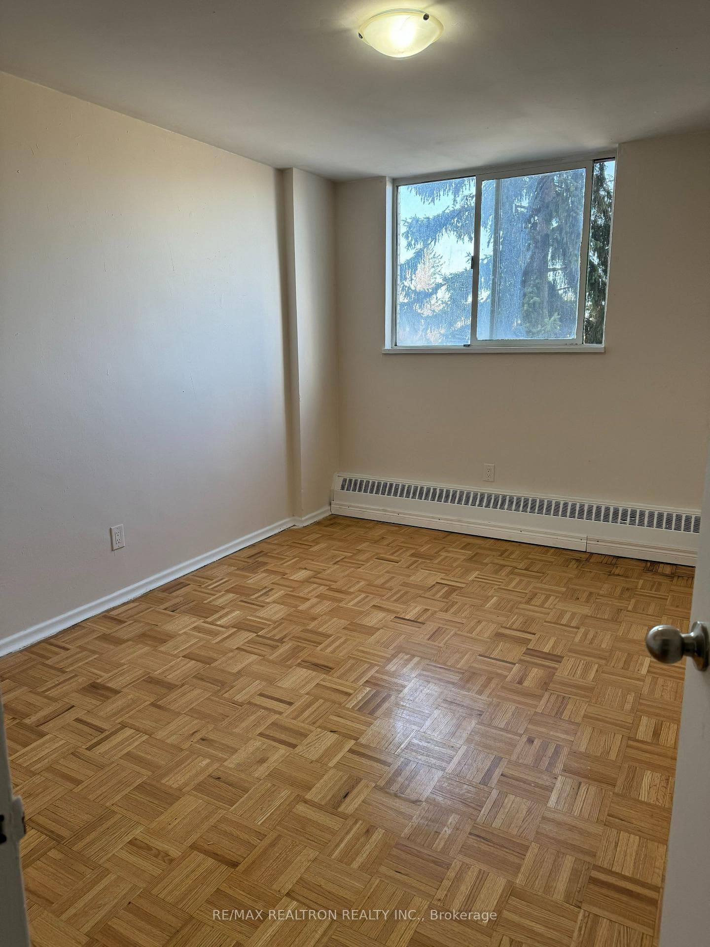 500 Dawes Road Unit 603, Danforth / East York, ON M4B 2G1 - Photo 1