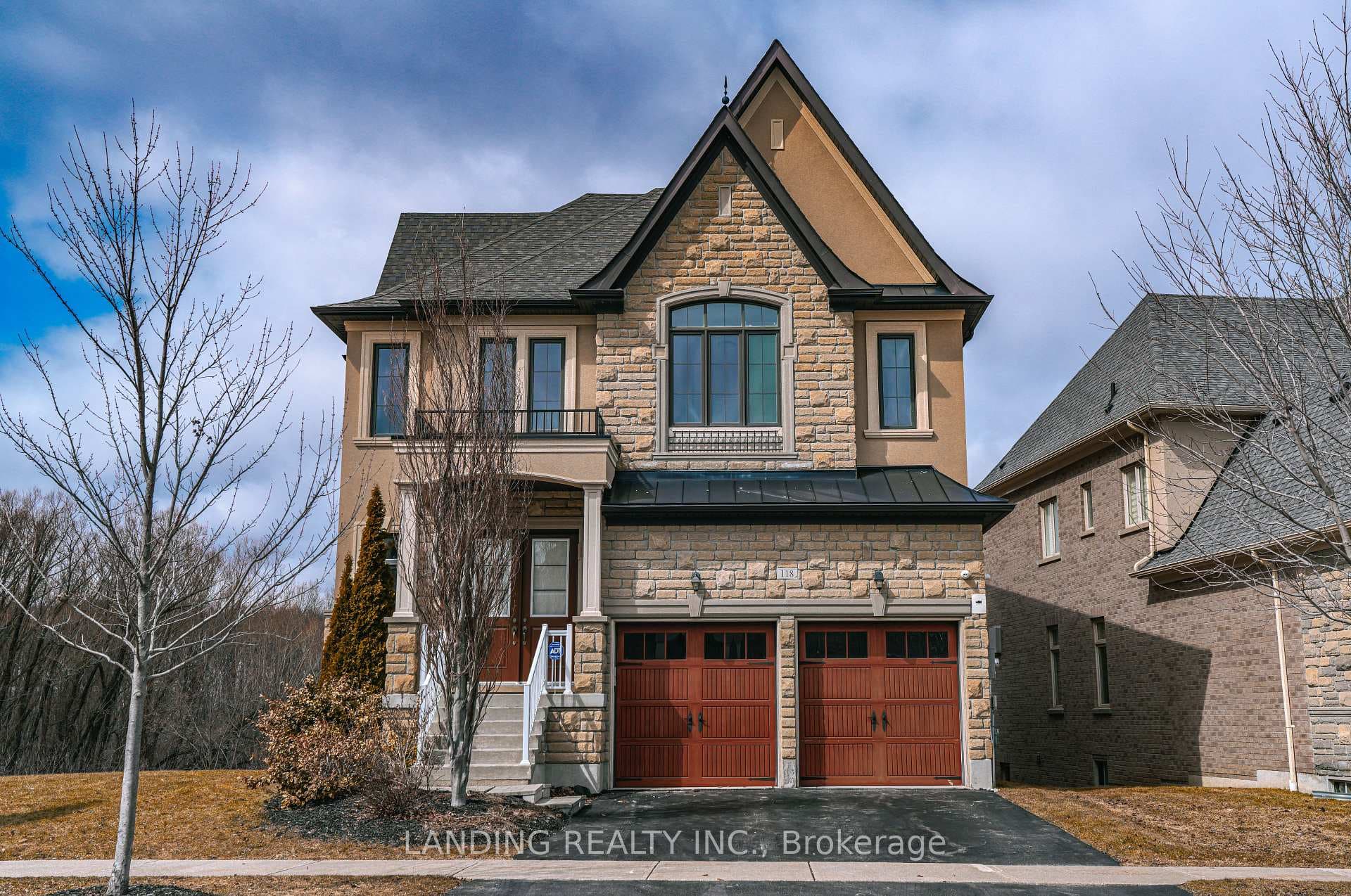 118 Burns Boulevard, King
